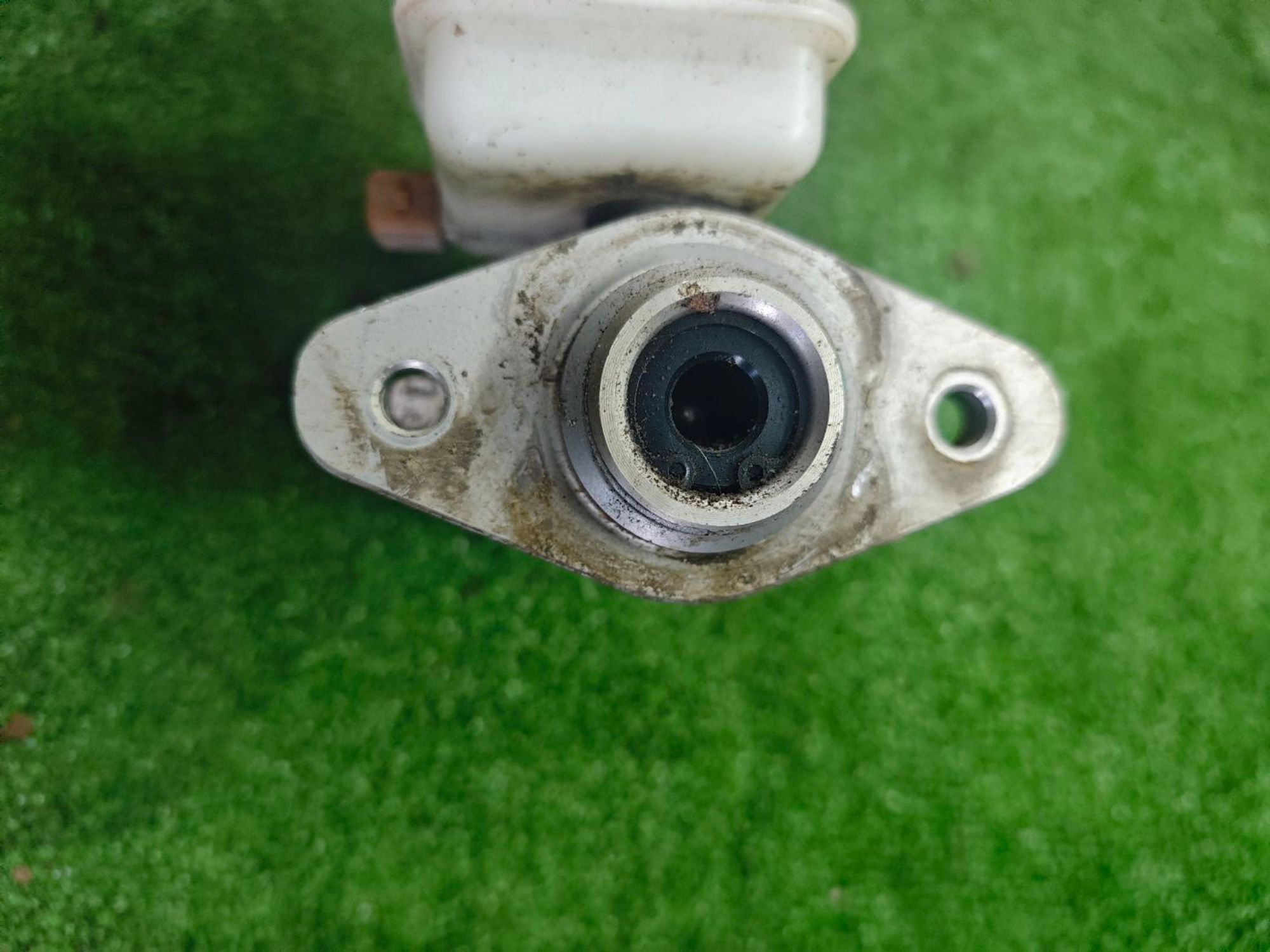 https://ycs.partsauto.market/partsauto-images/thmbs/userImages/642e6f5f1bce7f21e2021cd69aab83bc/part/1d076cc5-b7a3-4927-99fd-5c9ba0d97423_1786011352970.jpg