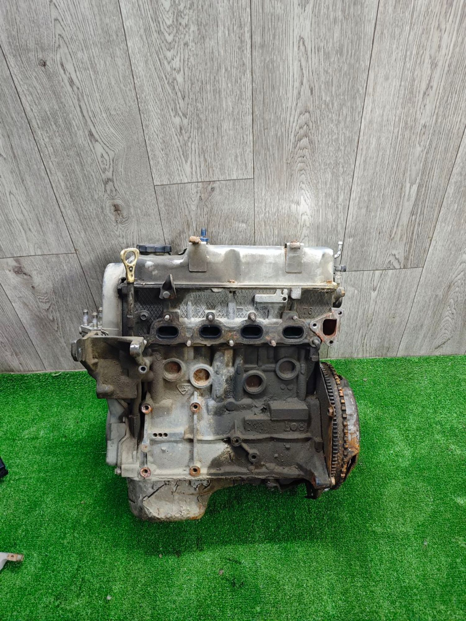 https://ycs.partsauto.market/partsauto-images/thmbs/userImages/642e6f5f1bce7f21e2021cd69aab83bc/part/21332b34-8e9f-4208-b1f9-5dc55092a3c0_1784303990273.jpg