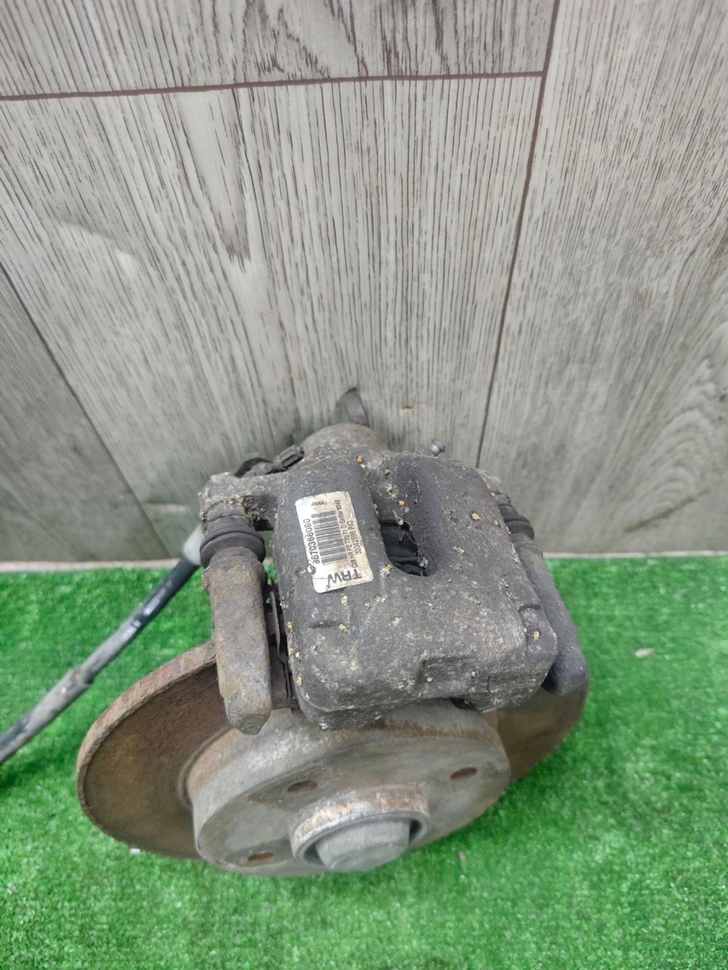 https://ycs.partsauto.market/partsauto-images/thmbs/userImages/642e6f5f1bce7f21e2021cd69aab83bc/part/28db0843-be46-48b6-8e19-496b5a646464_1785856418836.jpg