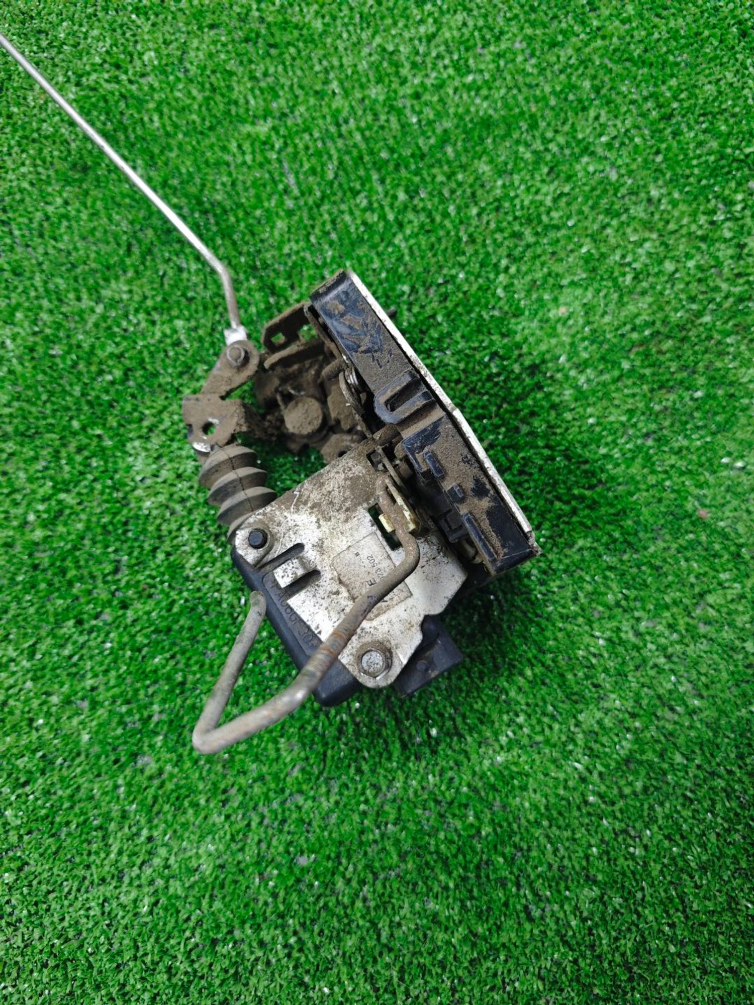 https://ycs.partsauto.market/partsauto-images/thmbs/userImages/642e6f5f1bce7f21e2021cd69aab83bc/part/34c7f310-381c-4ac1-b087-5152b83ff905_1784292146965.jpg