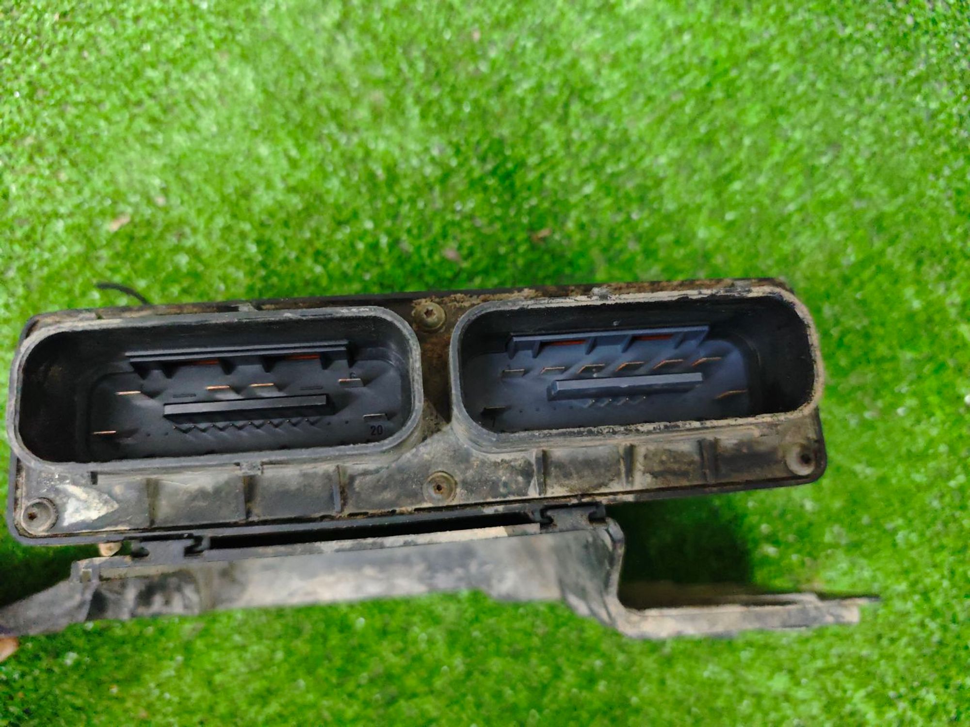 https://ycs.partsauto.market/partsauto-images/thmbs/userImages/642e6f5f1bce7f21e2021cd69aab83bc/part/4199bb6d-b55b-43d2-92ce-87833894baf4_1785920806010.jpg
