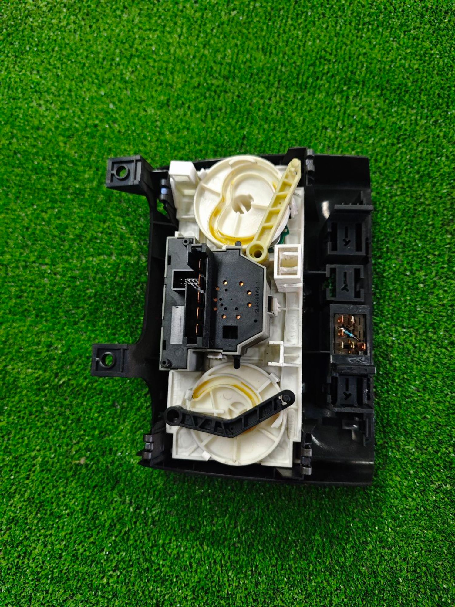 https://ycs.partsauto.market/partsauto-images/thmbs/userImages/642e6f5f1bce7f21e2021cd69aab83bc/part/45323ae1-6da0-49a9-a9e2-38ec5ccbd54d_1780667555776.jpg