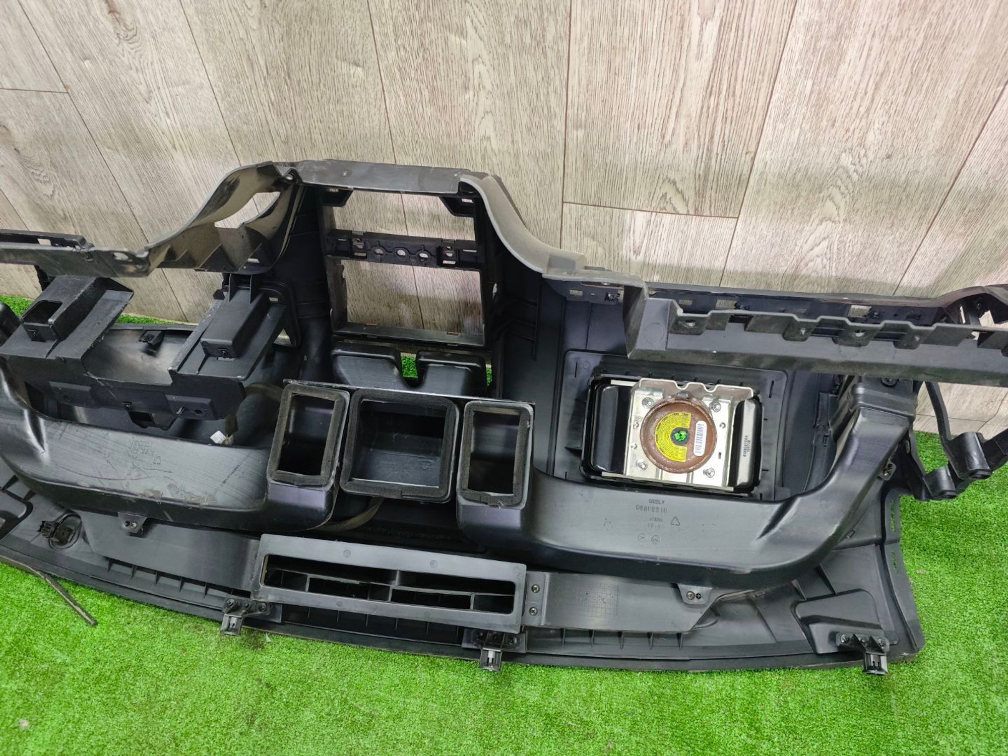 https://ycs.partsauto.market/partsauto-images/thmbs/userImages/642e6f5f1bce7f21e2021cd69aab83bc/part/49e7702f-d724-41a9-b2c6-2e6e71f864e0_1785401726966.jpg