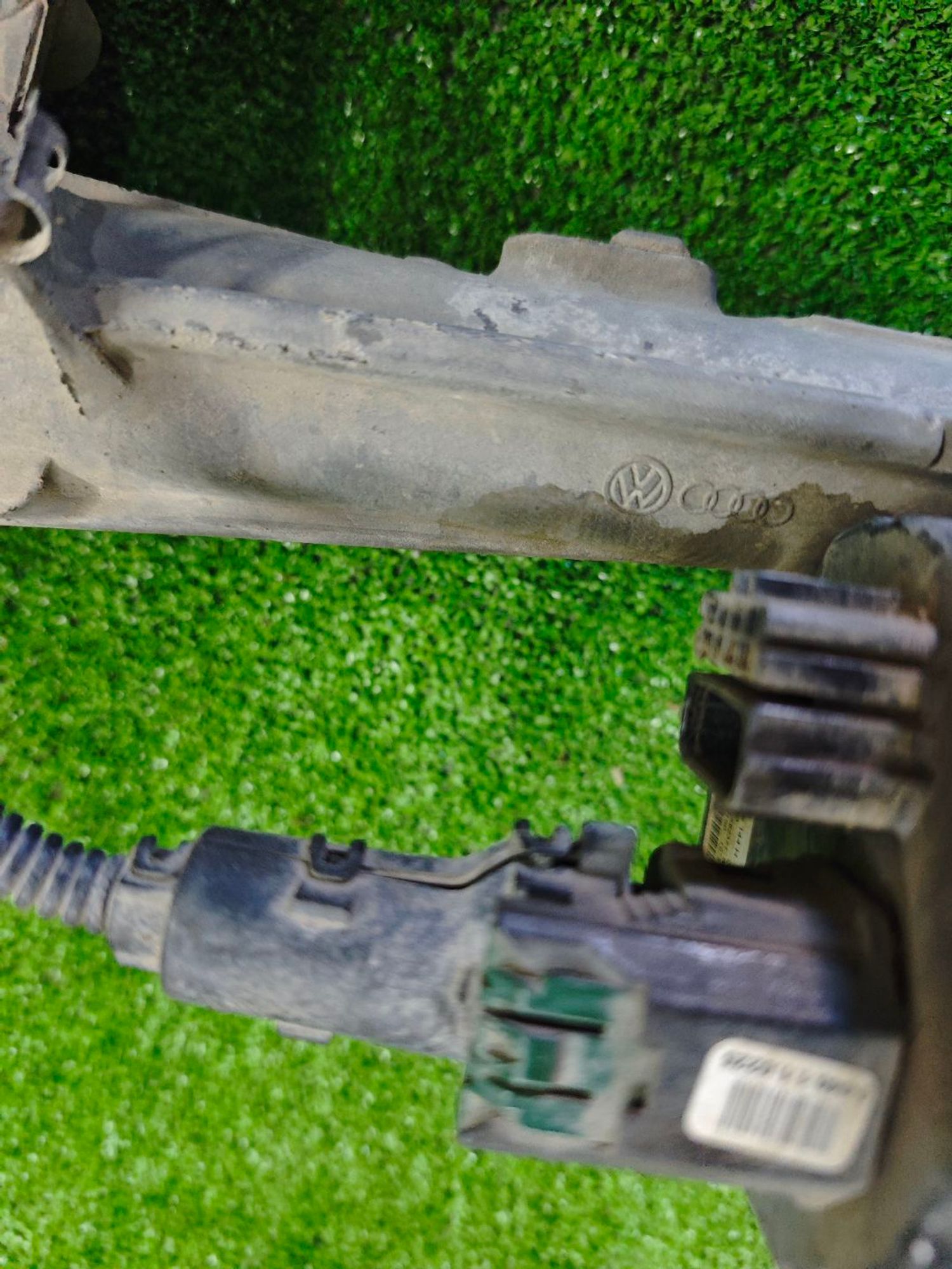 https://ycs.partsauto.market/partsauto-images/thmbs/userImages/642e6f5f1bce7f21e2021cd69aab83bc/part/4b2bc678-2c6a-4938-81e1-33d81b905b3f_1784557824086.jpg