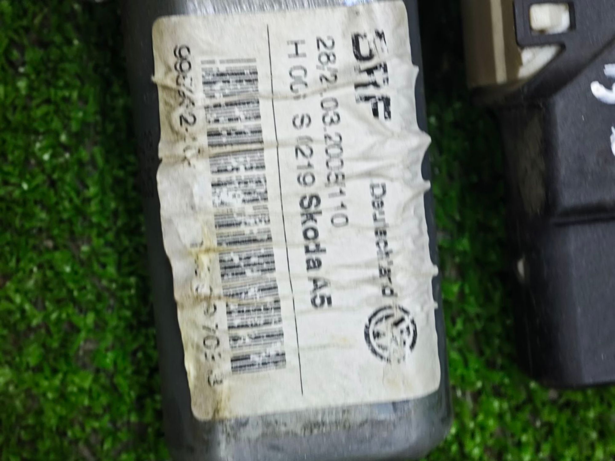 https://ycs.partsauto.market/partsauto-images/thmbs/userImages/642e6f5f1bce7f21e2021cd69aab83bc/part/4c2dd953-21ba-4efb-b113-94b317cc348b_1785395971798.jpg