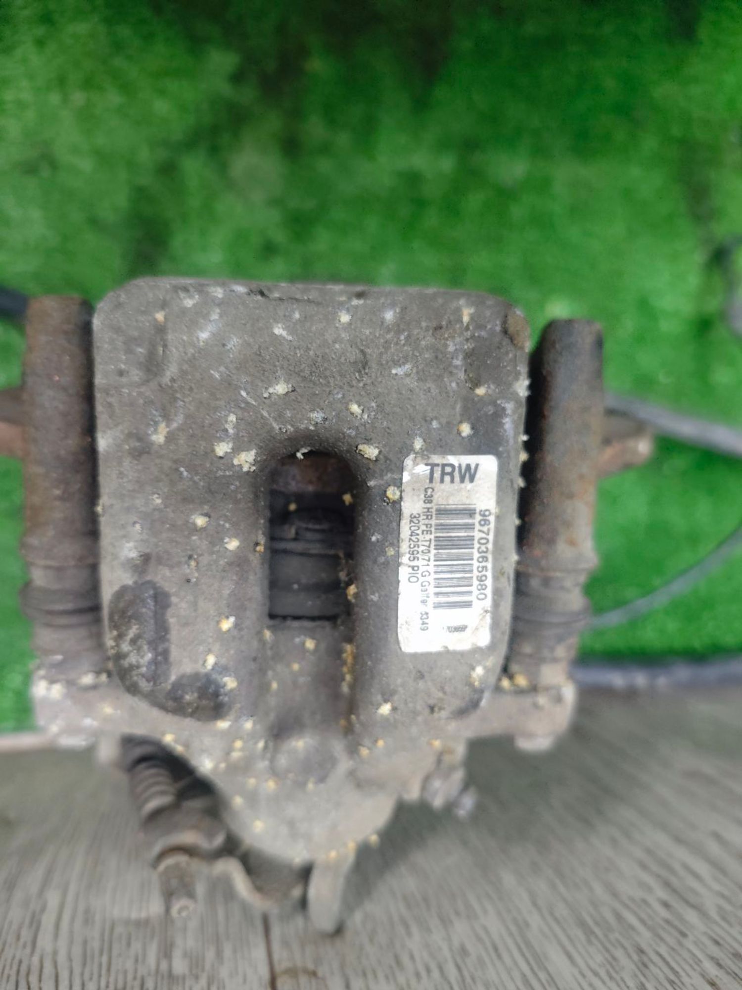 https://ycs.partsauto.market/partsauto-images/thmbs/userImages/642e6f5f1bce7f21e2021cd69aab83bc/part/59fd1259-99ad-4f58-9524-e5b57fe6b3b1_1785856489335.jpg
