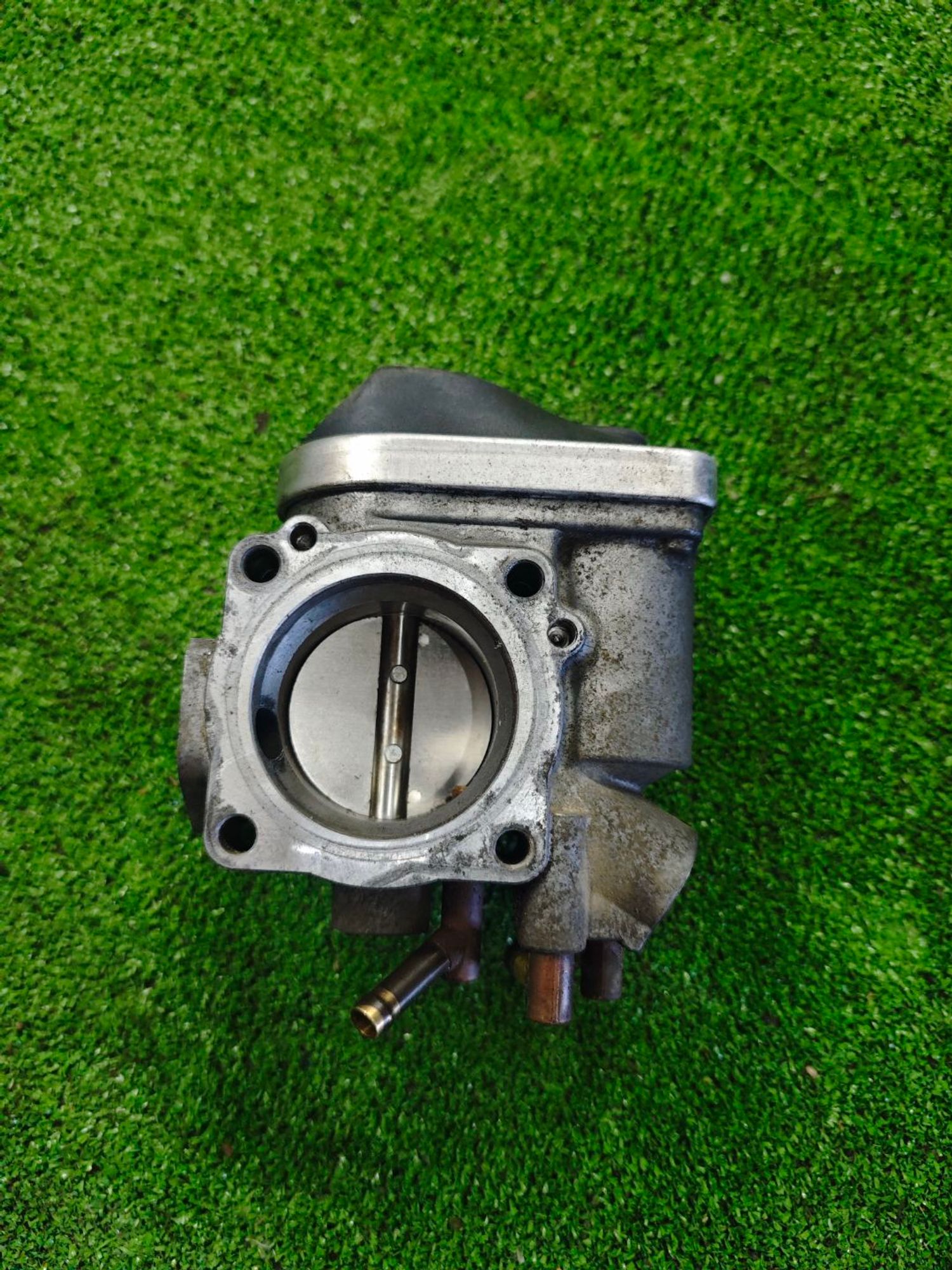 https://ycs.partsauto.market/partsauto-images/thmbs/userImages/642e6f5f1bce7f21e2021cd69aab83bc/part/5d2f1453-6320-4c1d-81b6-155c9d0ea440_1784545537610.jpg