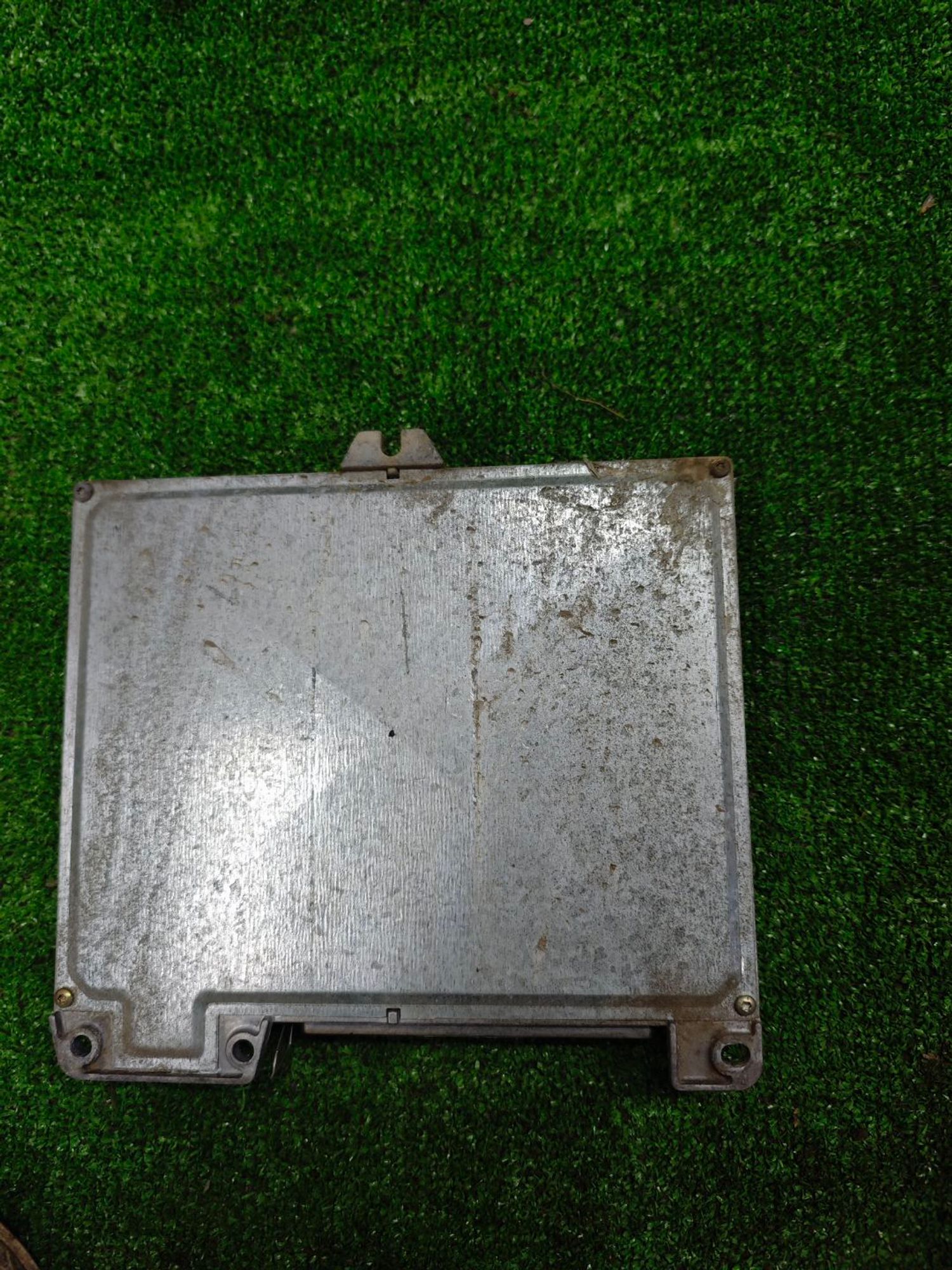 https://ycs.partsauto.market/partsauto-images/thmbs/userImages/642e6f5f1bce7f21e2021cd69aab83bc/part/6ba56f80-8fae-4de1-a0f8-865a65bcf66b_1786008763724.jpg