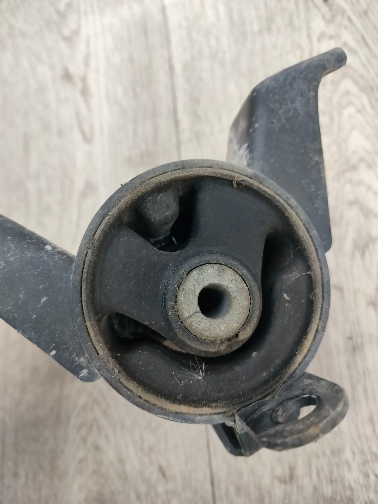https://ycs.partsauto.market/partsauto-images/thmbs/userImages/642e6f5f1bce7f21e2021cd69aab83bc/part/6fe968eb-066e-4db0-b778-8c3a9b407a72_1705409743517.jpg