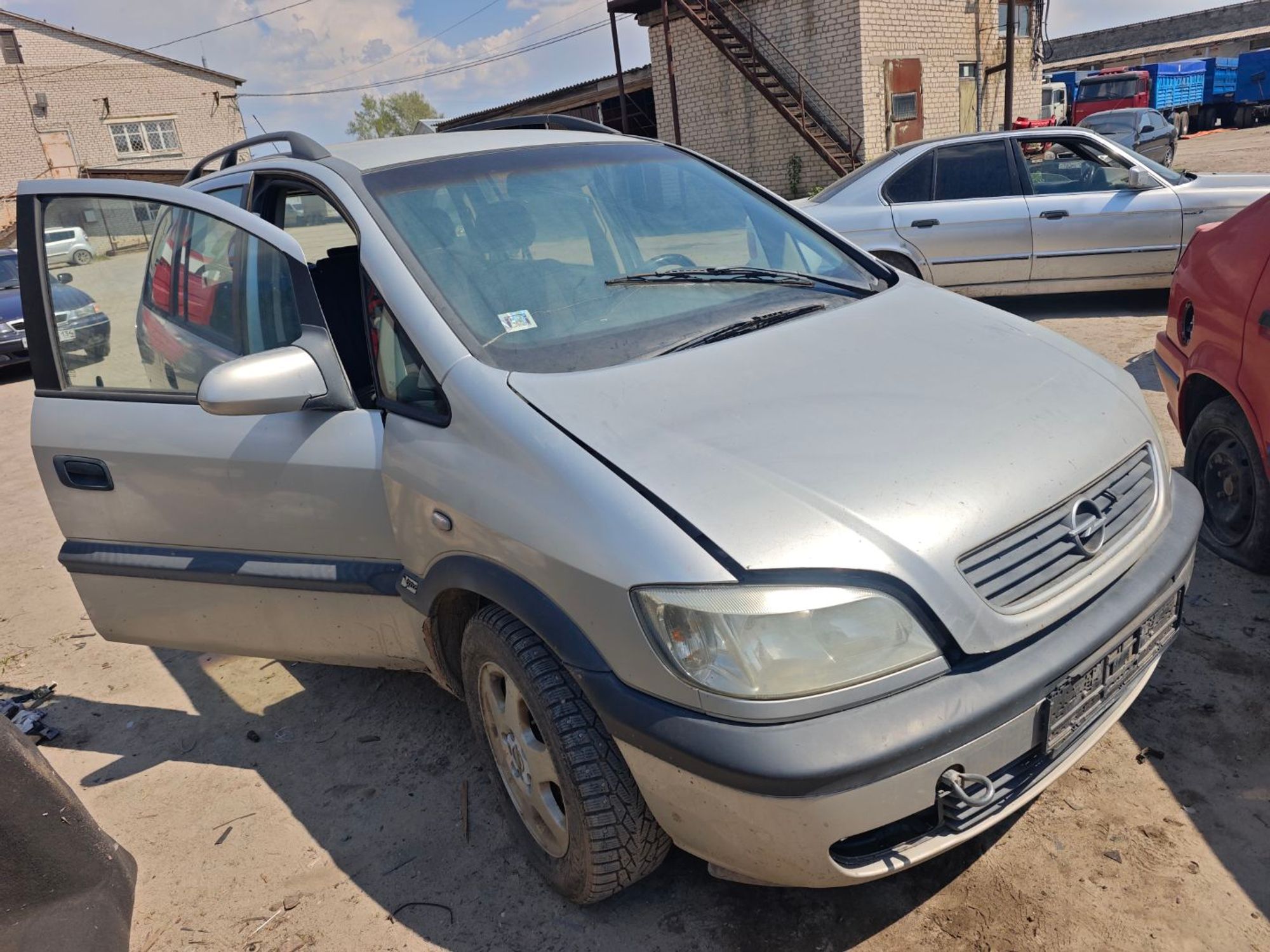 https://ycs.partsauto.market/partsauto-images/thmbs/userImages/642e6f5f1bce7f21e2021cd69aab83bc/part/7201062b-d3a3-4685-81e2-b2ac1b8ad75e_1778152787384.jpg