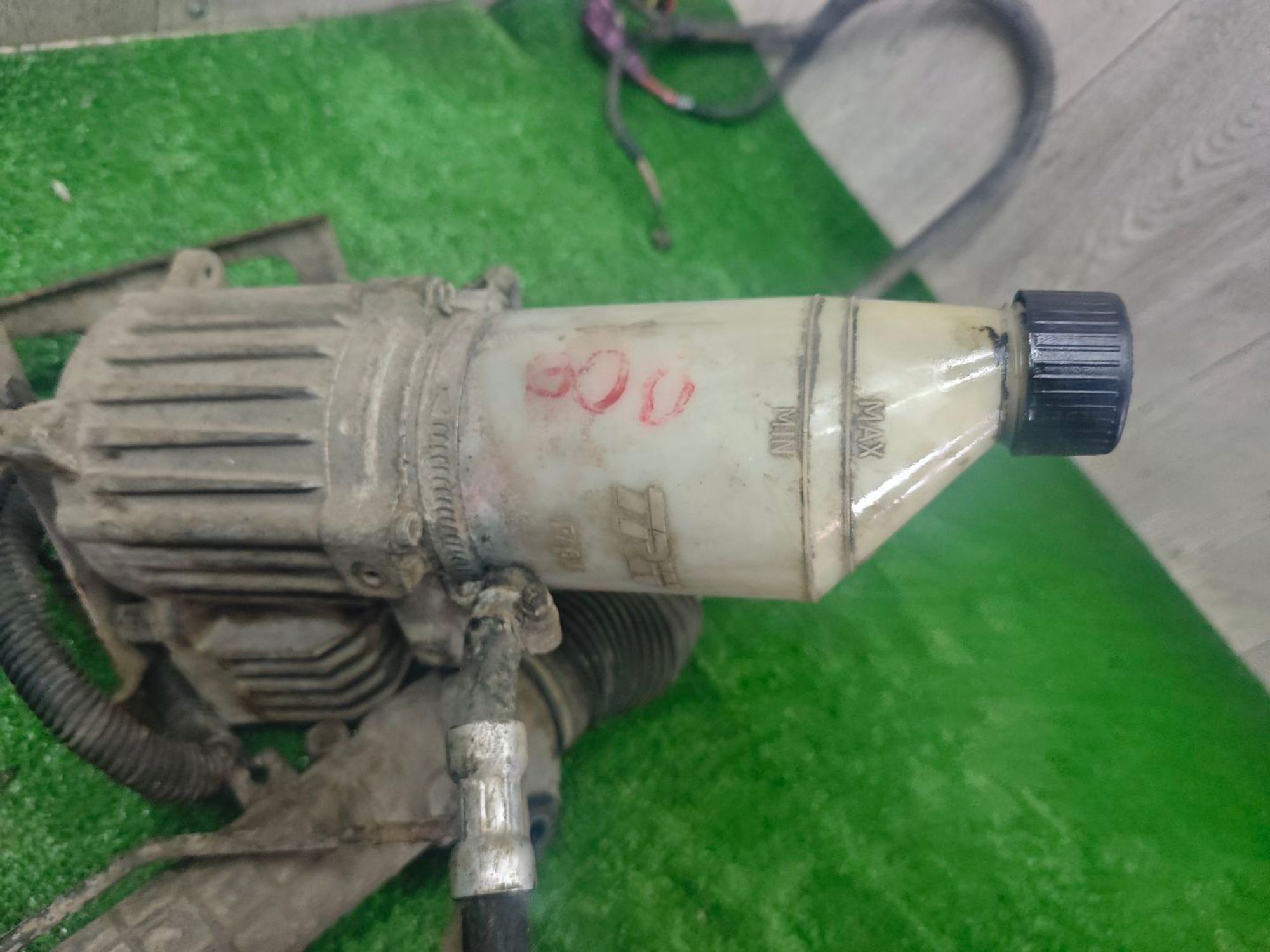 https://ycs.partsauto.market/partsauto-images/thmbs/userImages/642e6f5f1bce7f21e2021cd69aab83bc/part/77a8d419-c0a3-45ea-8a58-8d8c6f1f3cac_1785935520136.jpg
