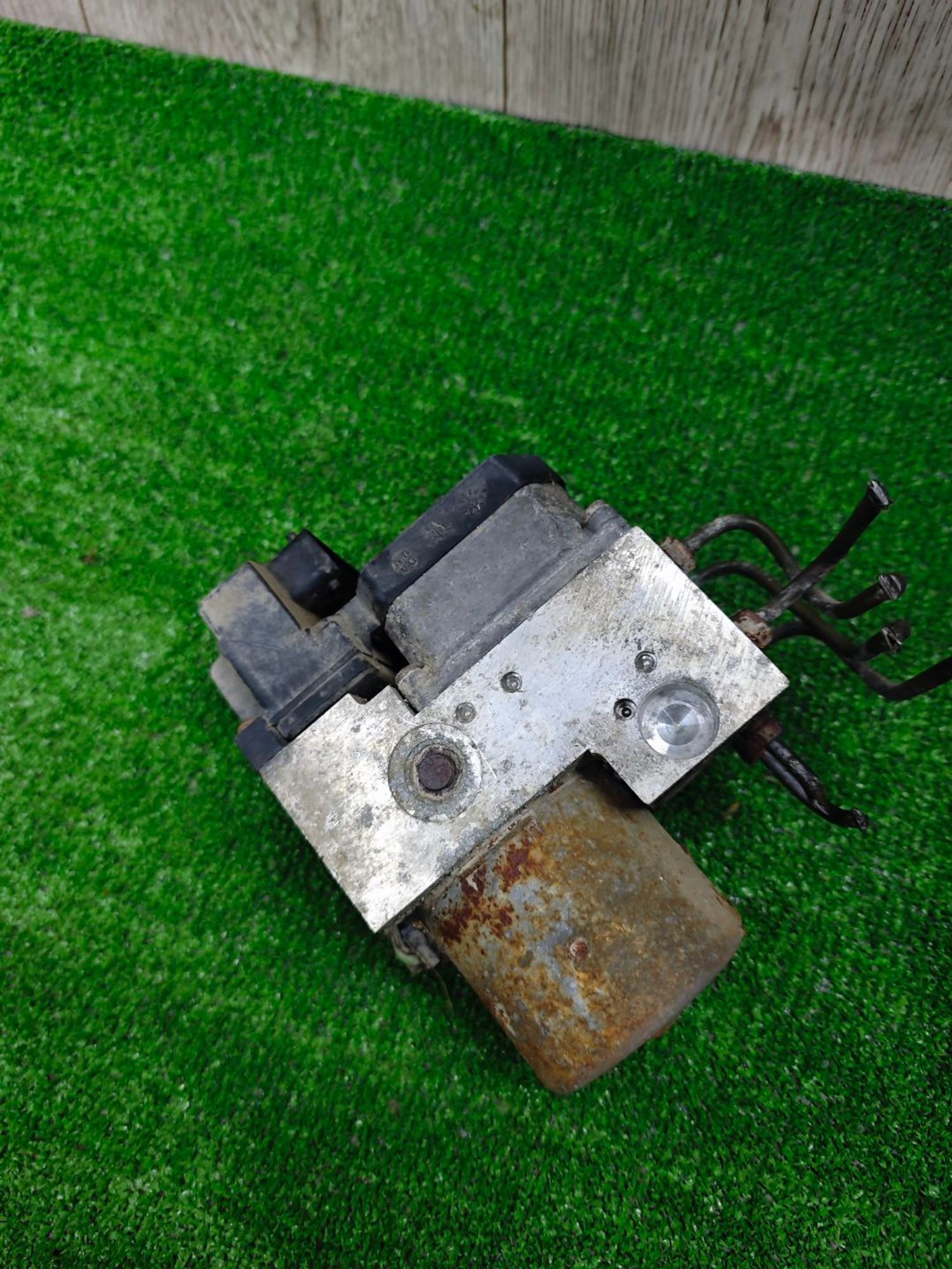 https://ycs.partsauto.market/partsauto-images/thmbs/userImages/642e6f5f1bce7f21e2021cd69aab83bc/part/77c2e899-dccb-4e5c-93c8-fb974255b83d_1785859097744.jpg