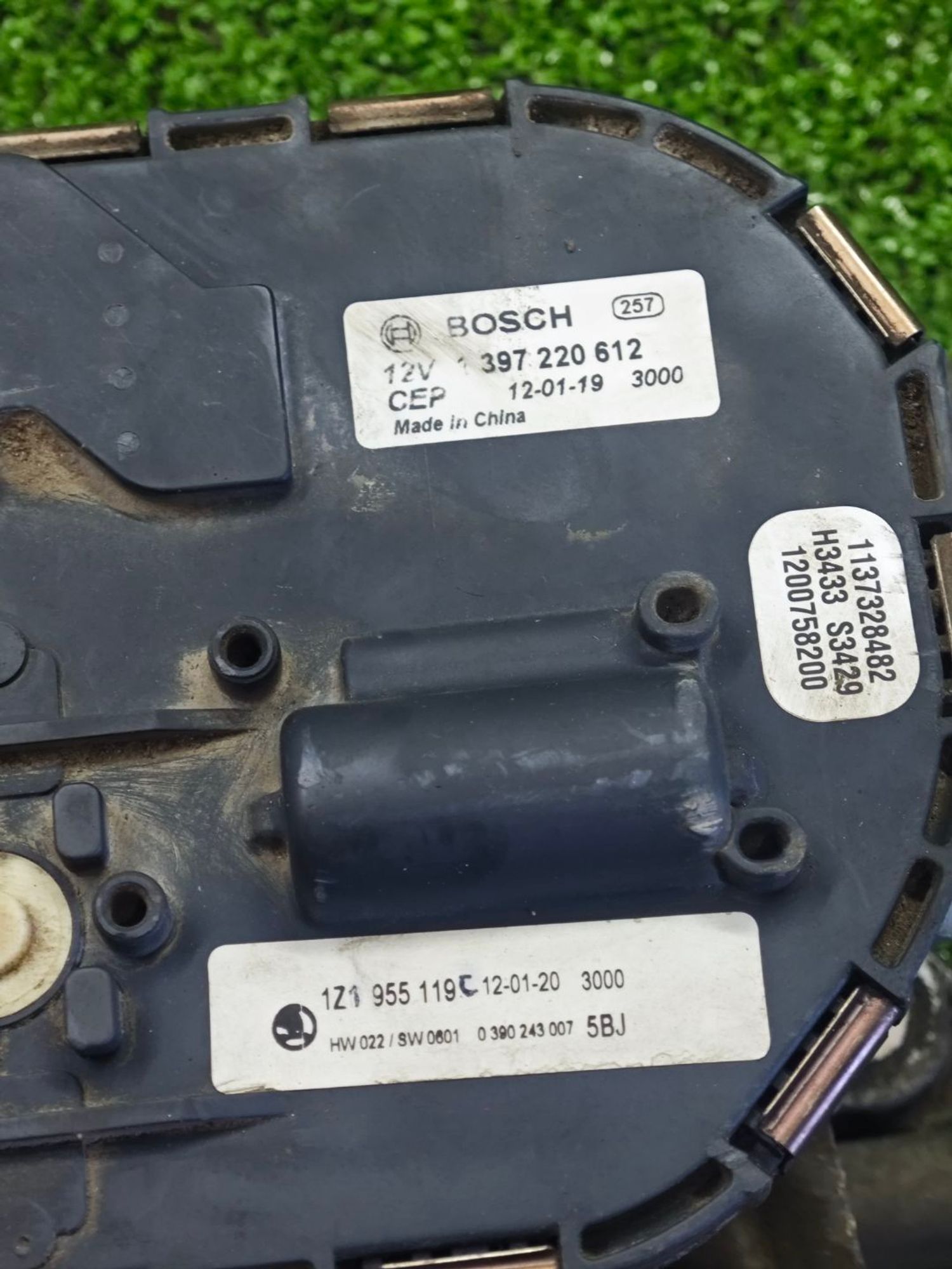 https://ycs.partsauto.market/partsauto-images/thmbs/userImages/642e6f5f1bce7f21e2021cd69aab83bc/part/80c4a191-c6f5-449a-94fc-42cd03e99172_1784553776098.jpg