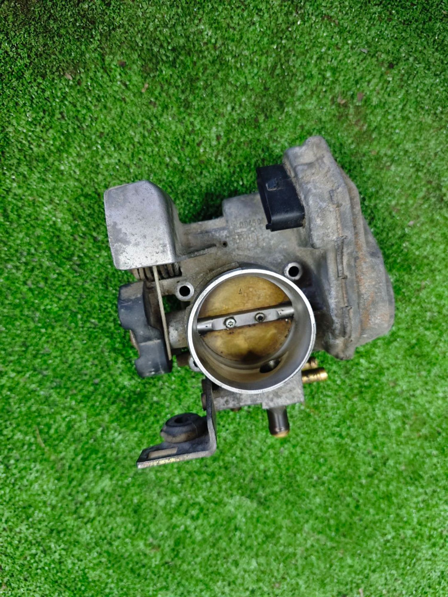https://ycs.partsauto.market/partsauto-images/thmbs/userImages/642e6f5f1bce7f21e2021cd69aab83bc/part/8c2fa000-23cd-417e-a116-5336bdb87fe9_1786008982851.jpg