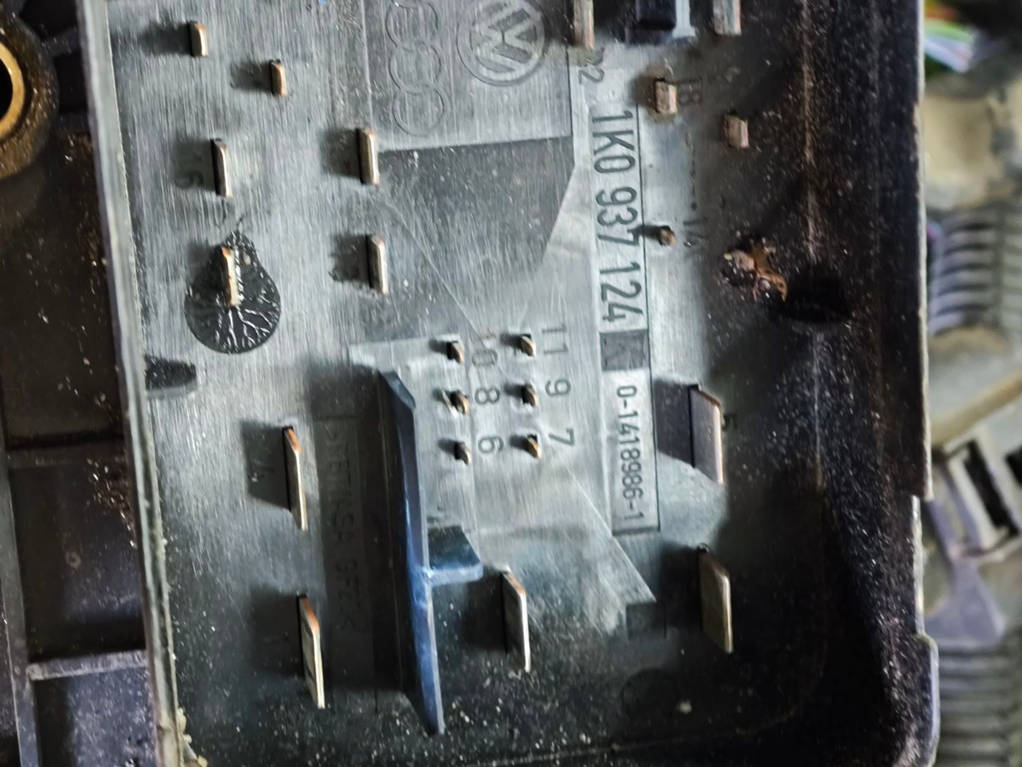 https://ycs.partsauto.market/partsauto-images/thmbs/userImages/642e6f5f1bce7f21e2021cd69aab83bc/part/a3d2ba7b-bbcb-47b5-ab89-c88de9565156_1784625708610.jpg