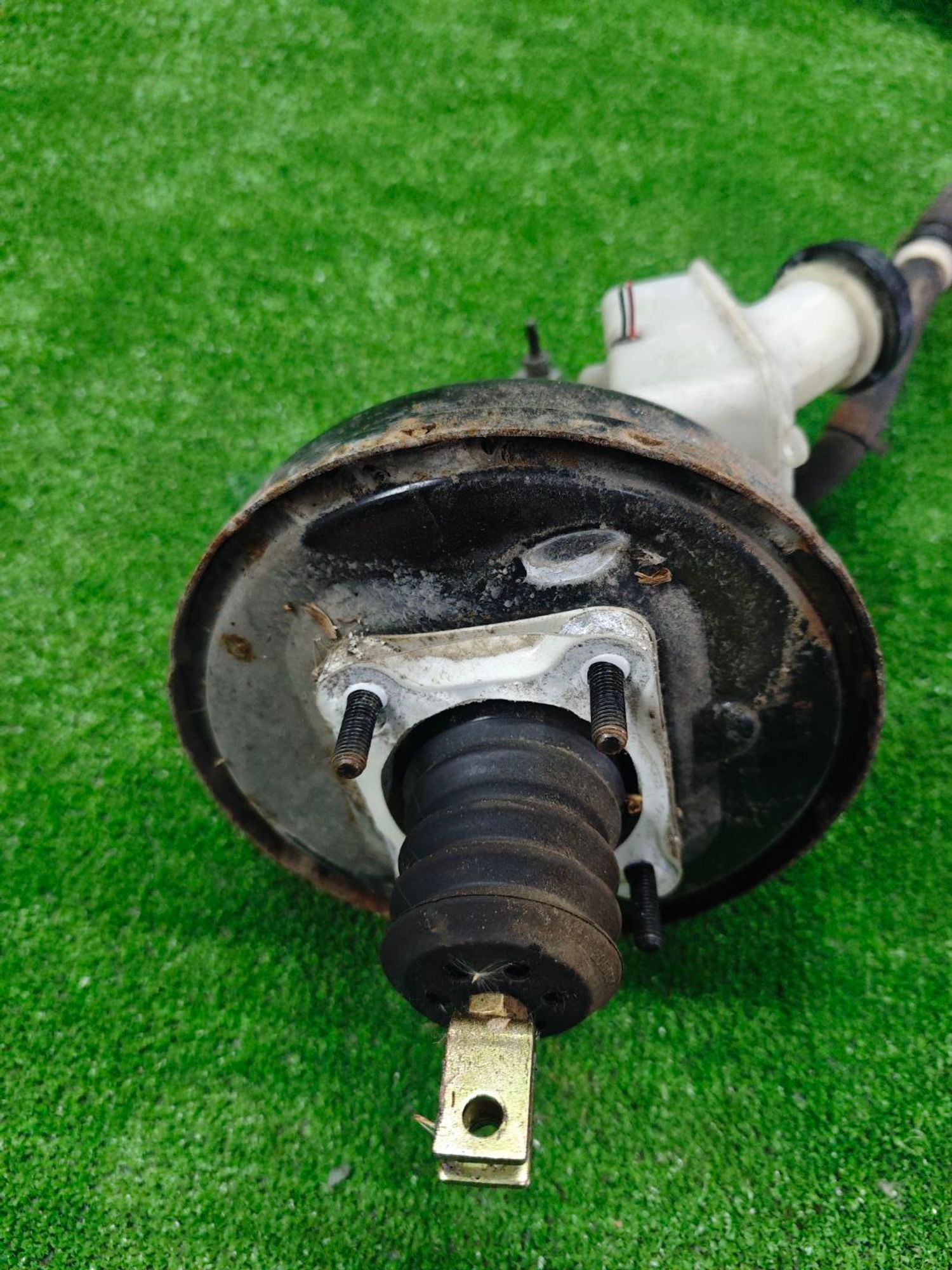 https://ycs.partsauto.market/partsauto-images/thmbs/userImages/642e6f5f1bce7f21e2021cd69aab83bc/part/ade1e782-565a-4b33-9684-08ff39c0e886_1784292864161.jpg