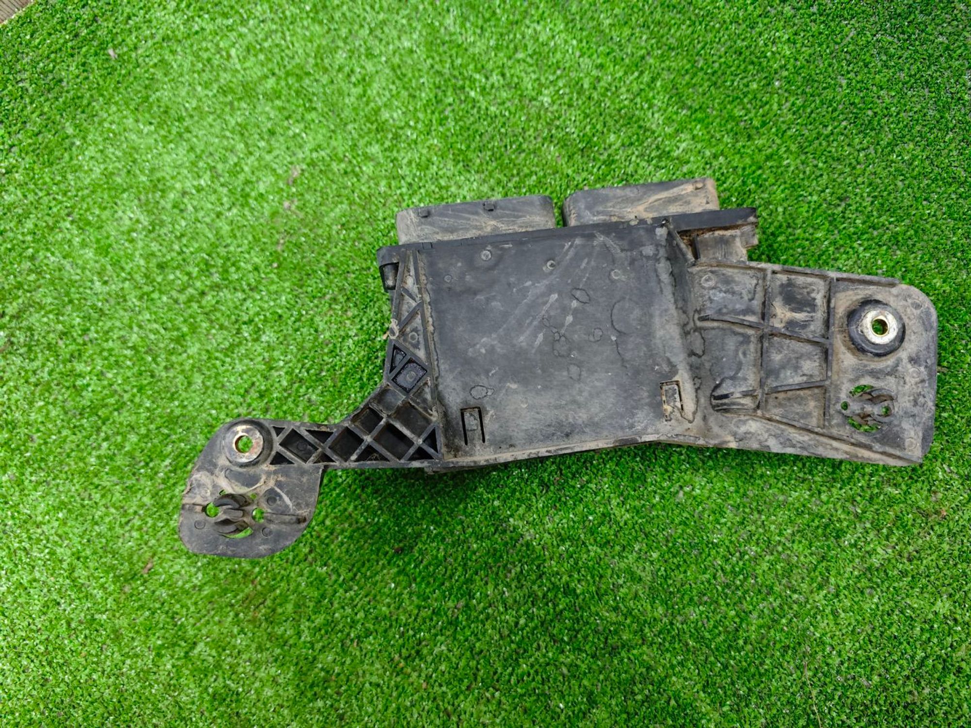 https://ycs.partsauto.market/partsauto-images/thmbs/userImages/642e6f5f1bce7f21e2021cd69aab83bc/part/af679a7b-09f5-45c1-bc13-28826ed06d87_1785920807649.jpg