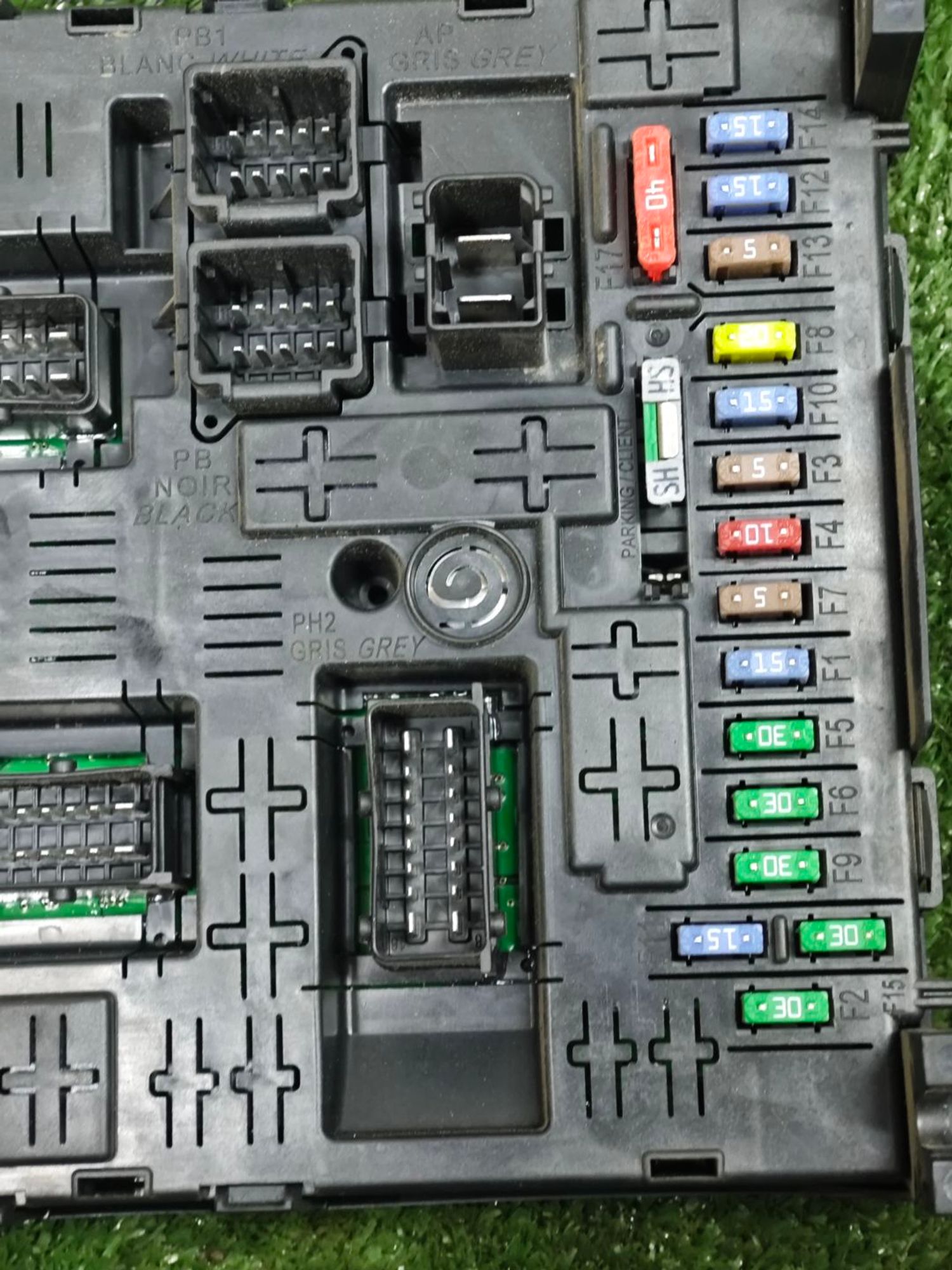 https://ycs.partsauto.market/partsauto-images/thmbs/userImages/642e6f5f1bce7f21e2021cd69aab83bc/part/b571416f-224a-4ae7-80e6-303b5fcf90b8_1775548931517.jpg
