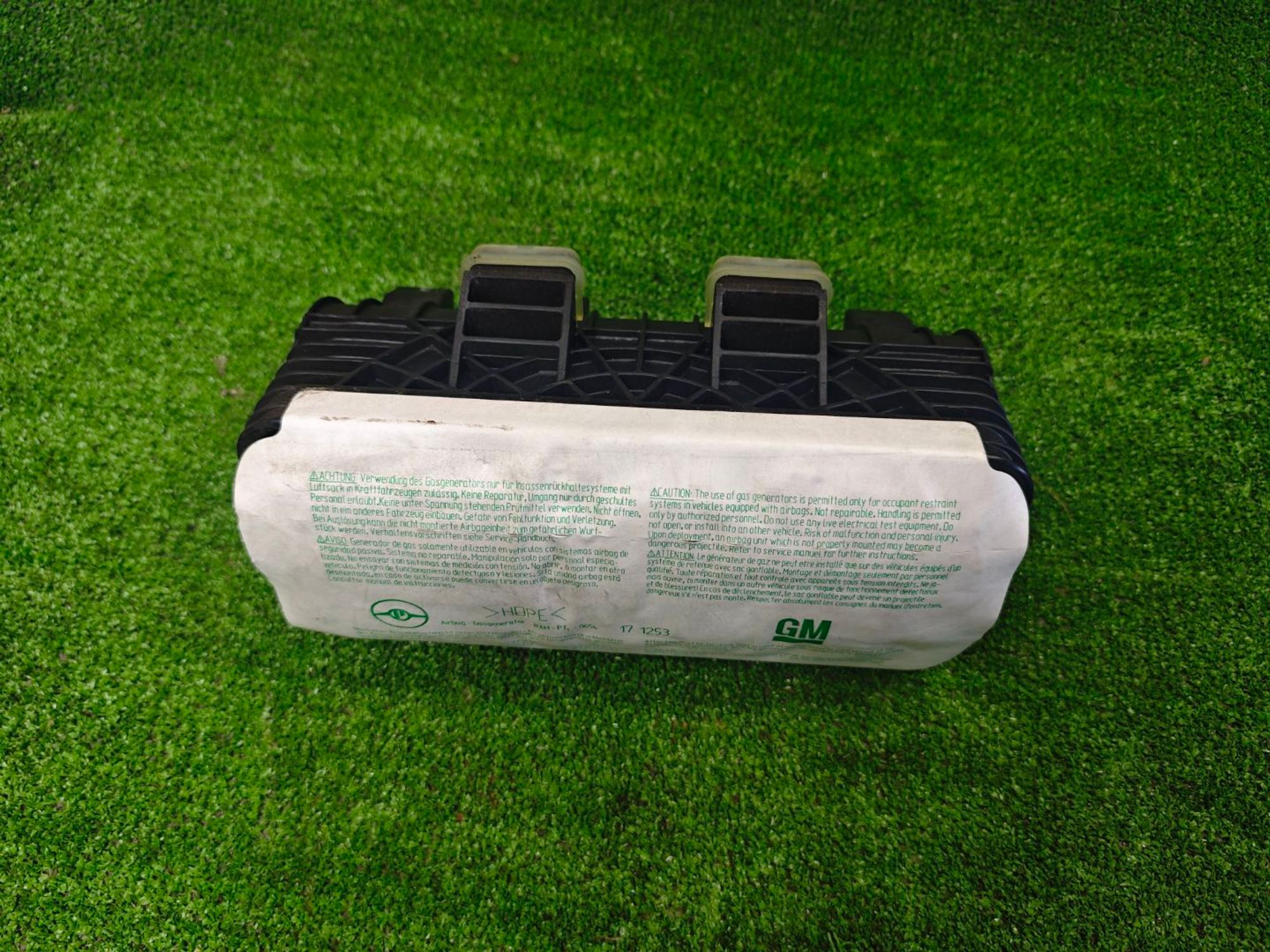 https://ycs.partsauto.market/partsauto-images/thmbs/userImages/642e6f5f1bce7f21e2021cd69aab83bc/part/b729de01-5aa3-4353-a3f7-59170def1275_1785841375123.jpg