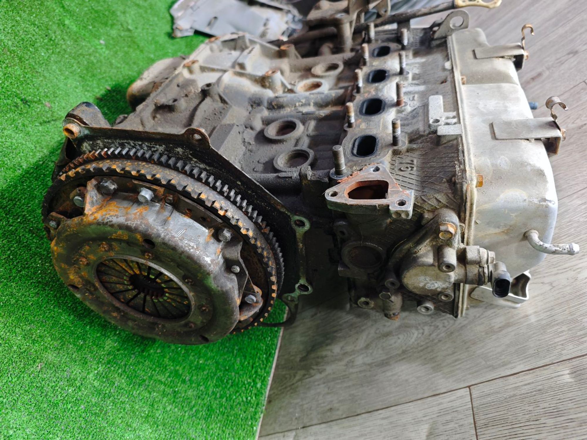 https://ycs.partsauto.market/partsauto-images/thmbs/userImages/642e6f5f1bce7f21e2021cd69aab83bc/part/b74d5611-451b-4443-92f7-25aa68497421_1784304272085.jpg