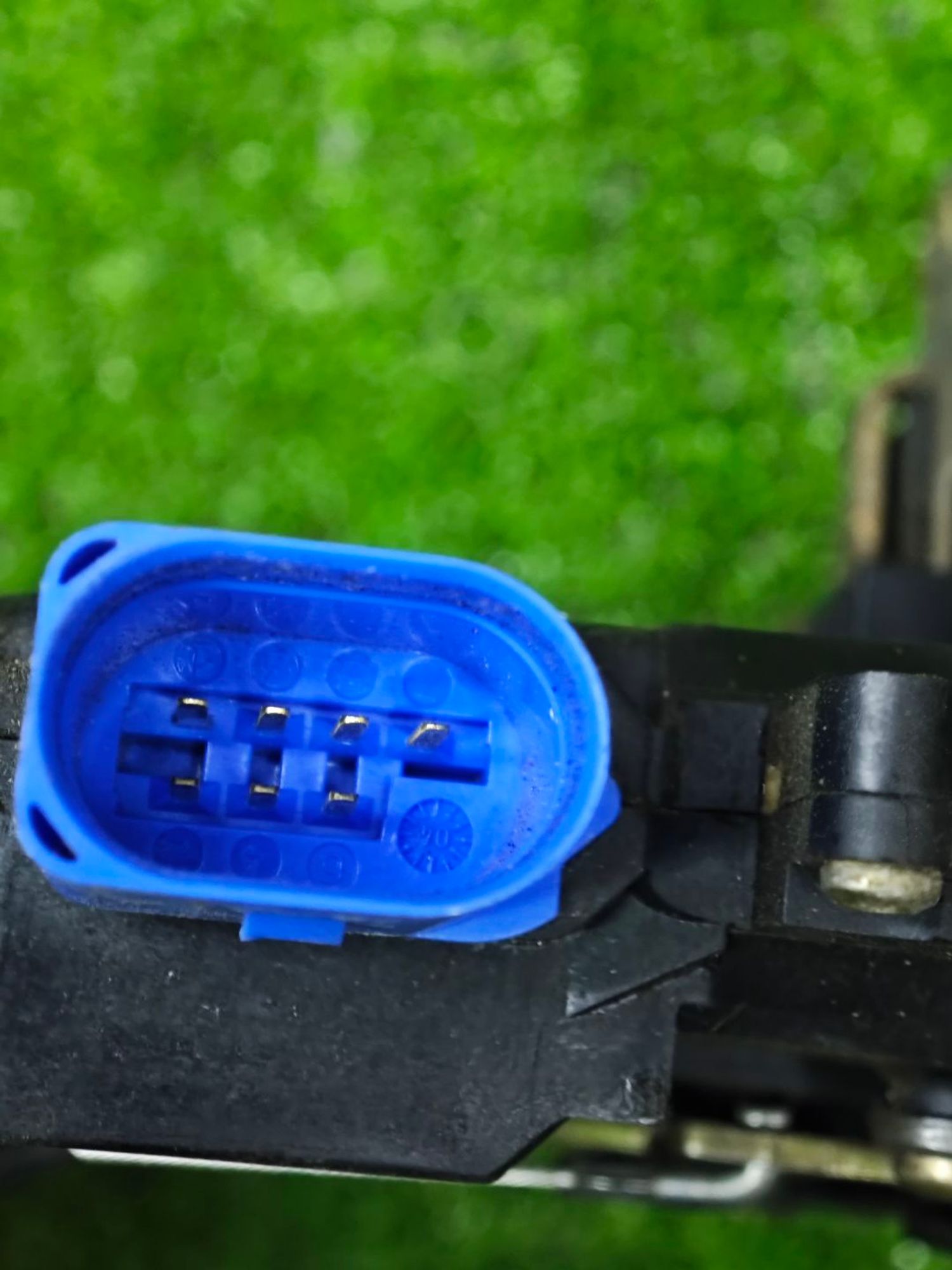 https://ycs.partsauto.market/partsauto-images/thmbs/userImages/642e6f5f1bce7f21e2021cd69aab83bc/part/c8147f36-f505-4582-8c4b-2293a7b629d7_1785352894240.jpg
