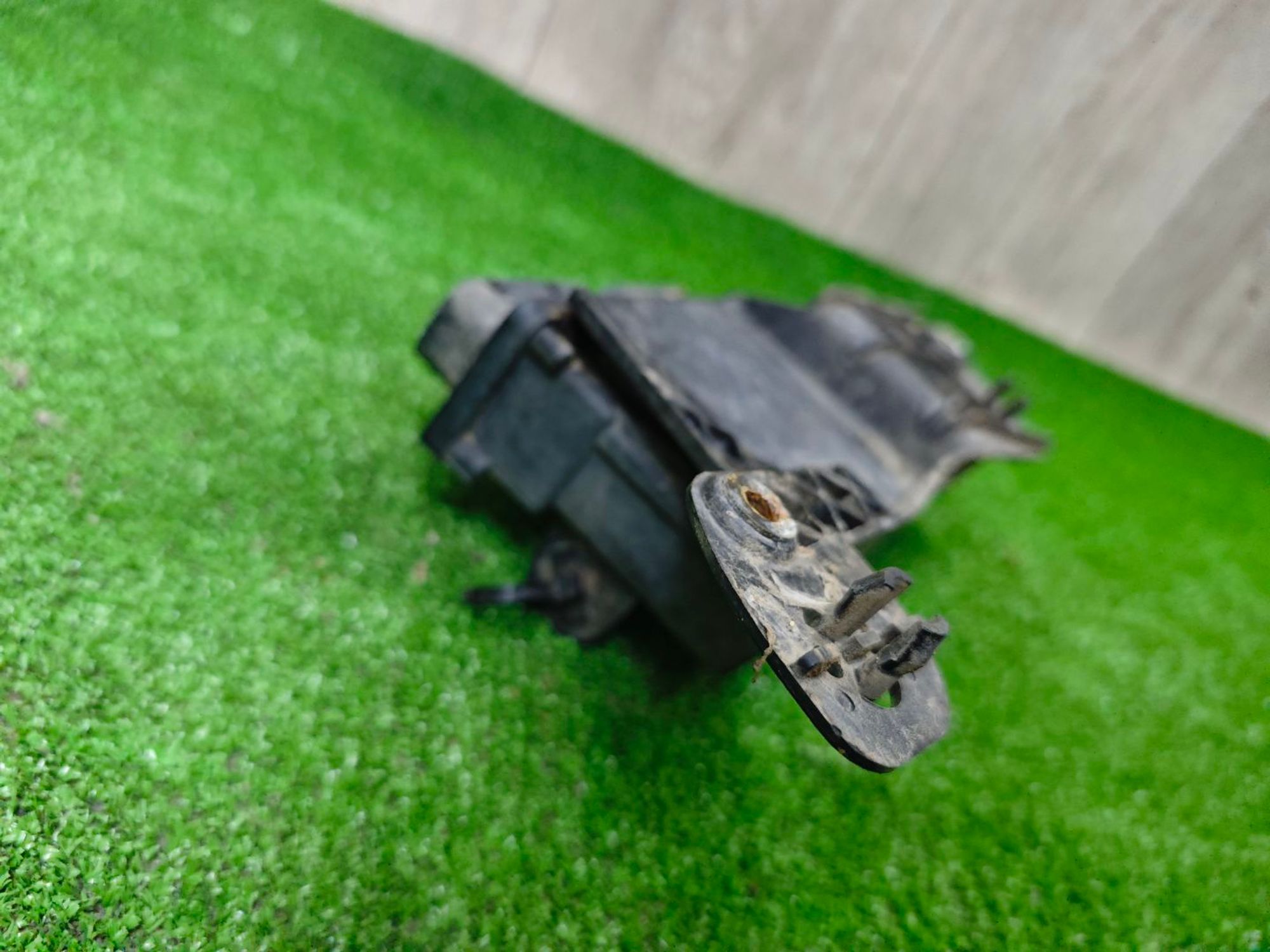 https://ycs.partsauto.market/partsauto-images/thmbs/userImages/642e6f5f1bce7f21e2021cd69aab83bc/part/d0d1abcf-cb53-43c7-8f2b-7da6d071cea4_1785920808854.jpg