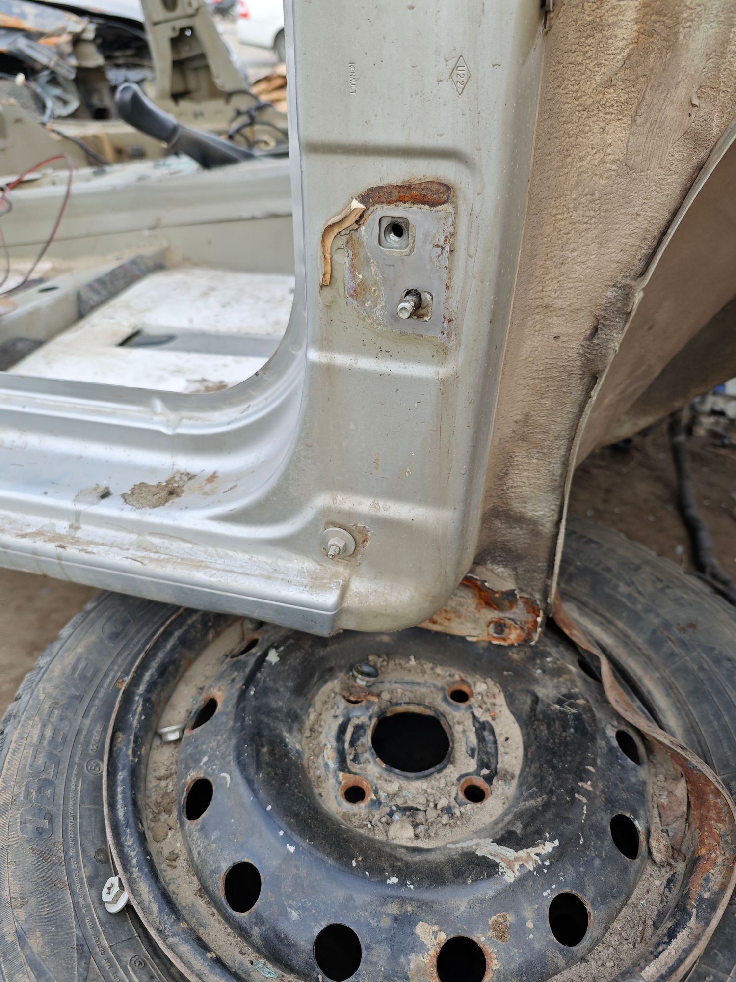 https://ycs.partsauto.market/partsauto-images/thmbs/userImages/642e6f5f1bce7f21e2021cd69aab83bc/part/d258091d-92cc-4991-bee0-ead4f12c2d8b_1712933310142.jpg