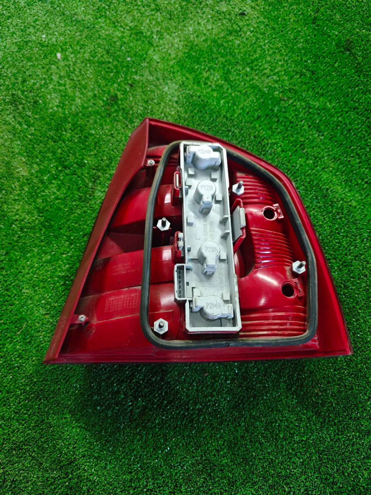 https://ycs.partsauto.market/partsauto-images/thmbs/userImages/642e6f5f1bce7f21e2021cd69aab83bc/part/dc94c28d-3cf8-4a83-bfaf-33d2b27cb40d_1784560281017.jpg