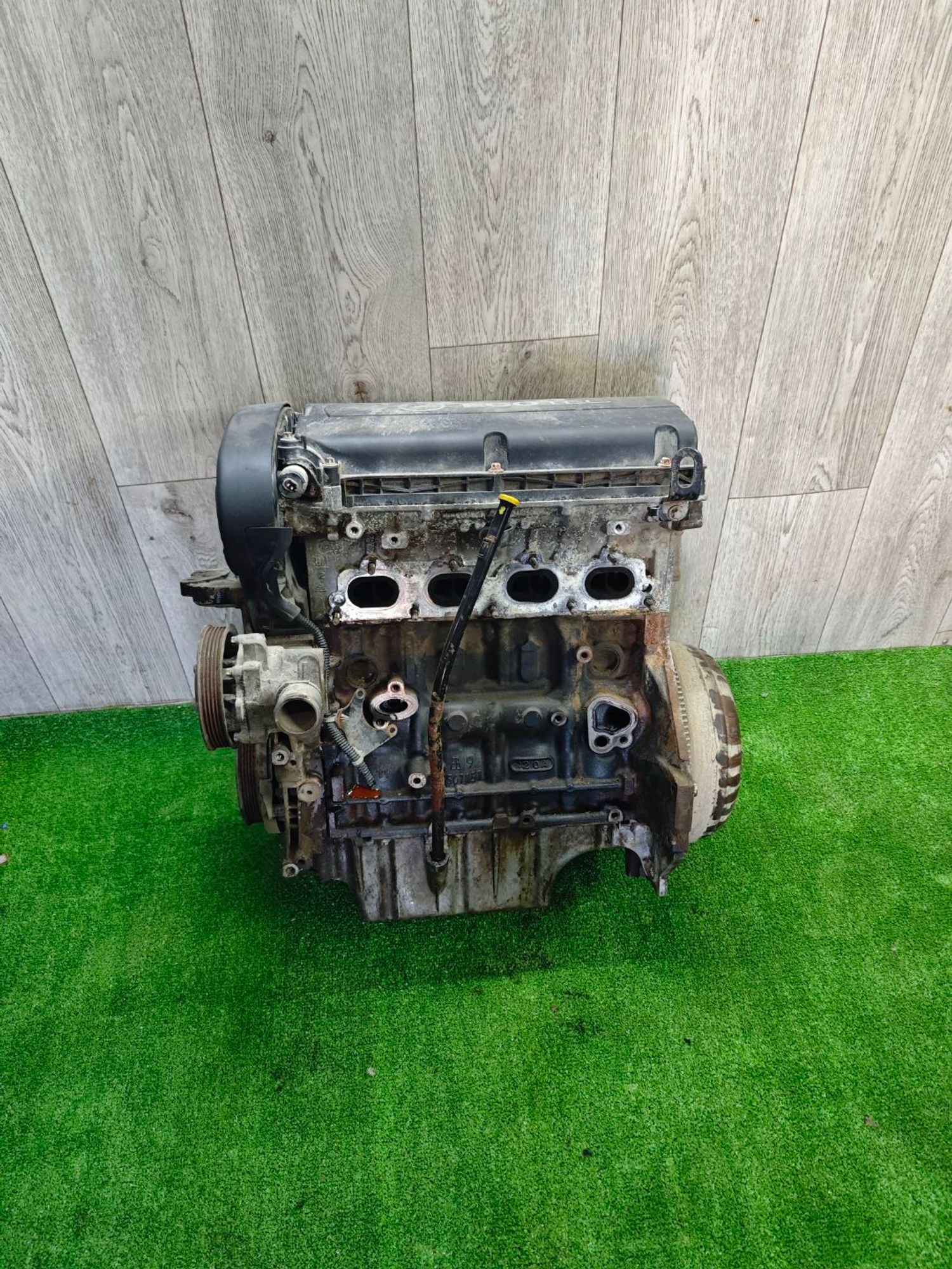 https://ycs.partsauto.market/partsauto-images/thmbs/userImages/642e6f5f1bce7f21e2021cd69aab83bc/part/e33079e8-513e-4adf-9319-dd01381436e3_1784561714737.jpg