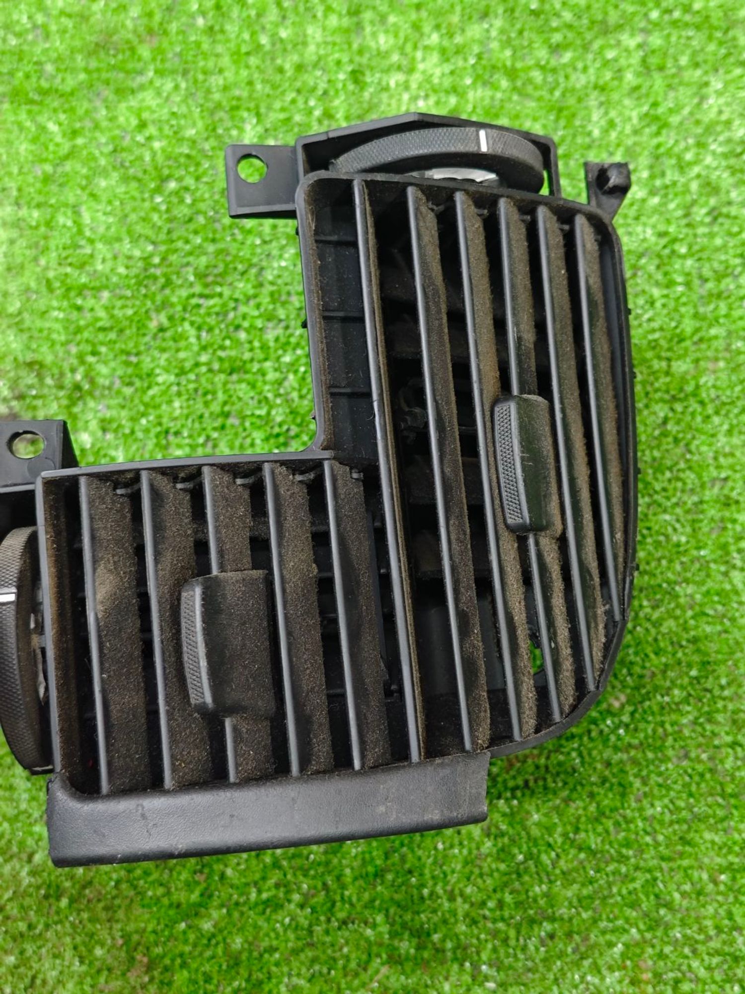 https://ycs.partsauto.market/partsauto-images/thmbs/userImages/642e6f5f1bce7f21e2021cd69aab83bc/part/e88e5749-00cd-442b-b9a1-36dcc49dc710_1785572074129.jpg