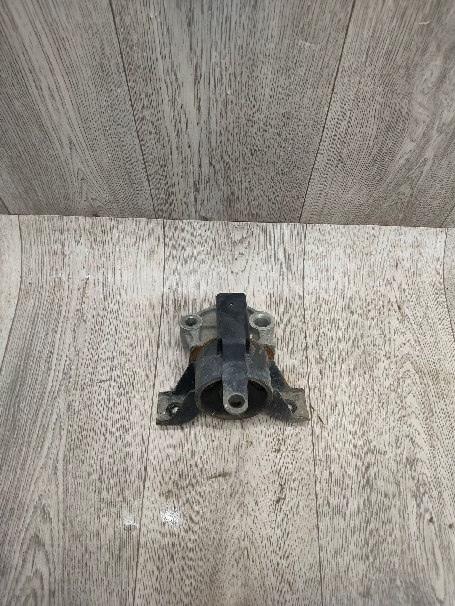 https://ycs.partsauto.market/partsauto-images/thmbs/userImages/642e6f5f1bce7f21e2021cd69aab83bc/part/efb5d098-fd3e-4af1-990c-557de32578b2_1705409742337.jpg