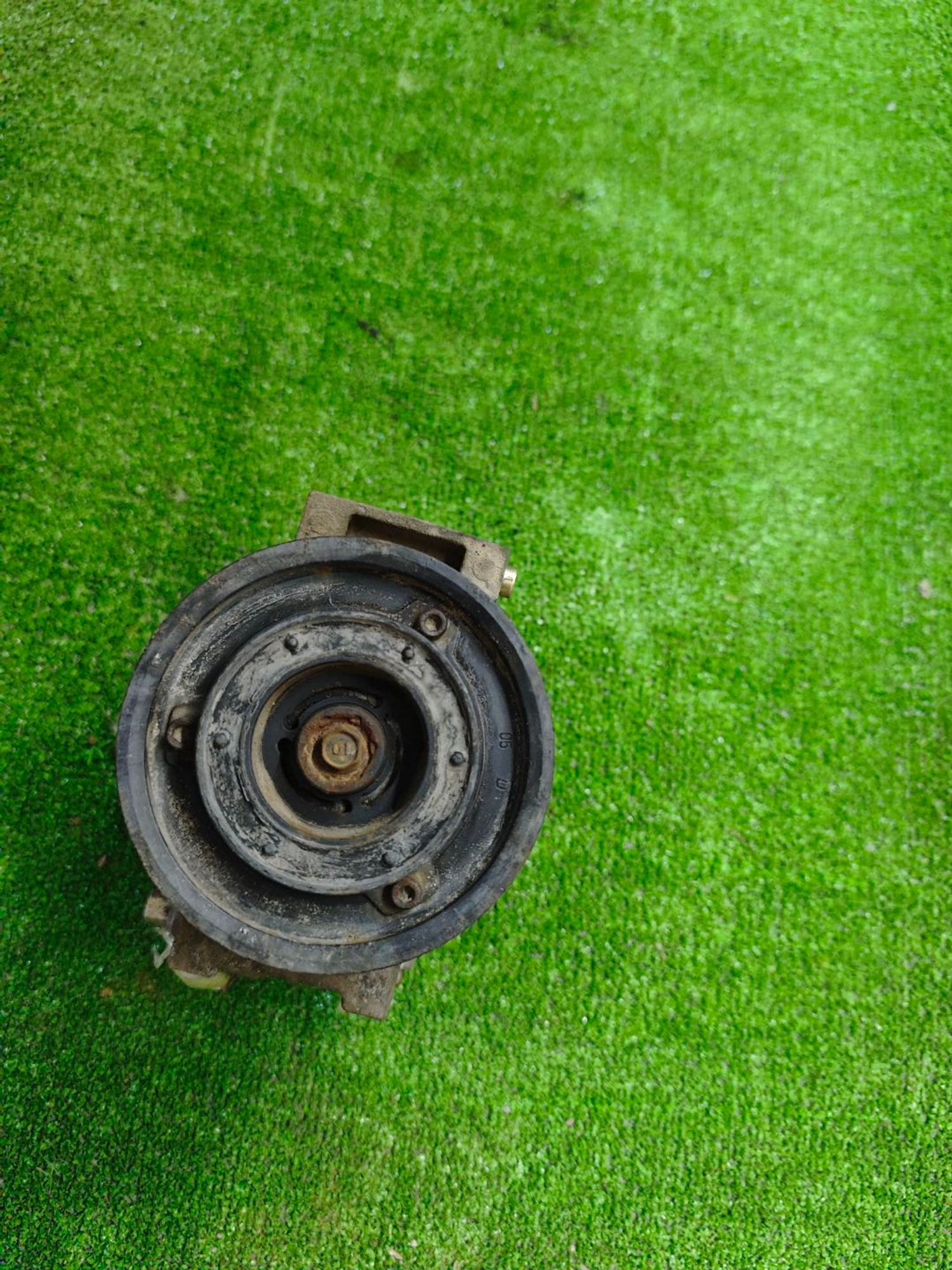 https://ycs.partsauto.market/partsauto-images/thmbs/userImages/642e6f5f1bce7f21e2021cd69aab83bc/part/f8a7864c-3de1-4f61-8ad8-fa97948cd531_1784645834903.jpg