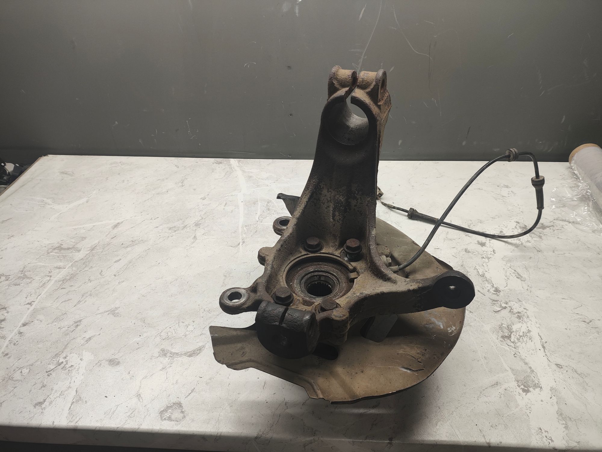 https://ycs.partsauto.market/partsauto-images/thmbs/userImages/6ab8ea4394fc0aced0b69382a3e61955/part/0131aa09-6fa4-4ddb-a85b-3c5aa01425cd_1777719252479.jpg