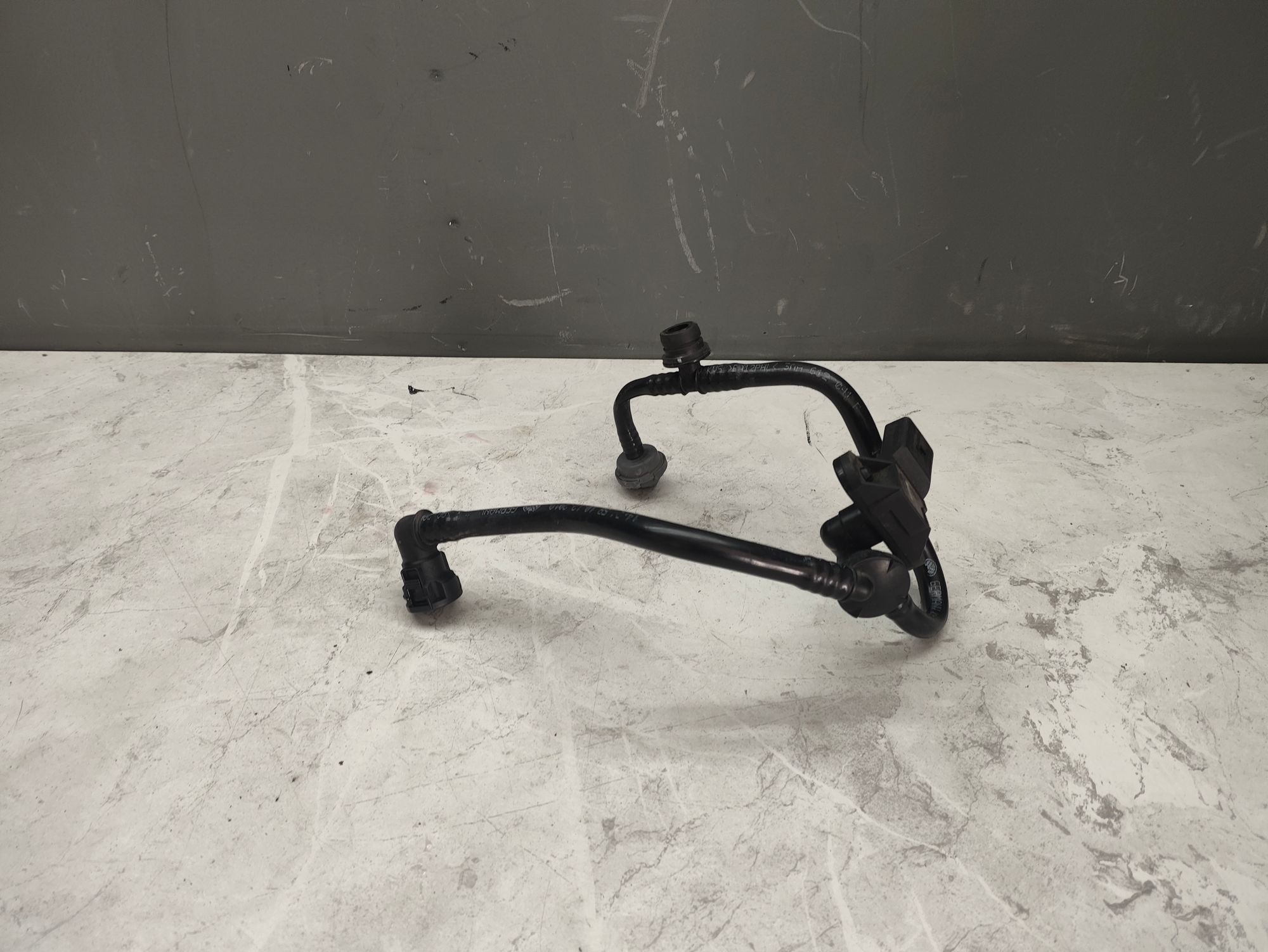 https://ycs.partsauto.market/partsauto-images/thmbs/userImages/6ab8ea4394fc0aced0b69382a3e61955/part/02734c8b-8f62-49bd-bacb-9226a919d7f0_1778919744283.jpg