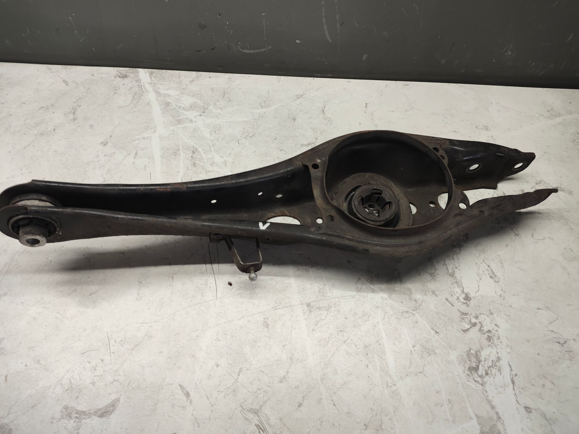 https://ycs.partsauto.market/partsauto-images/thmbs/userImages/6ab8ea4394fc0aced0b69382a3e61955/part/02815a25-4c82-4b7a-a597-85f14adc500e_1787311800071.jpg