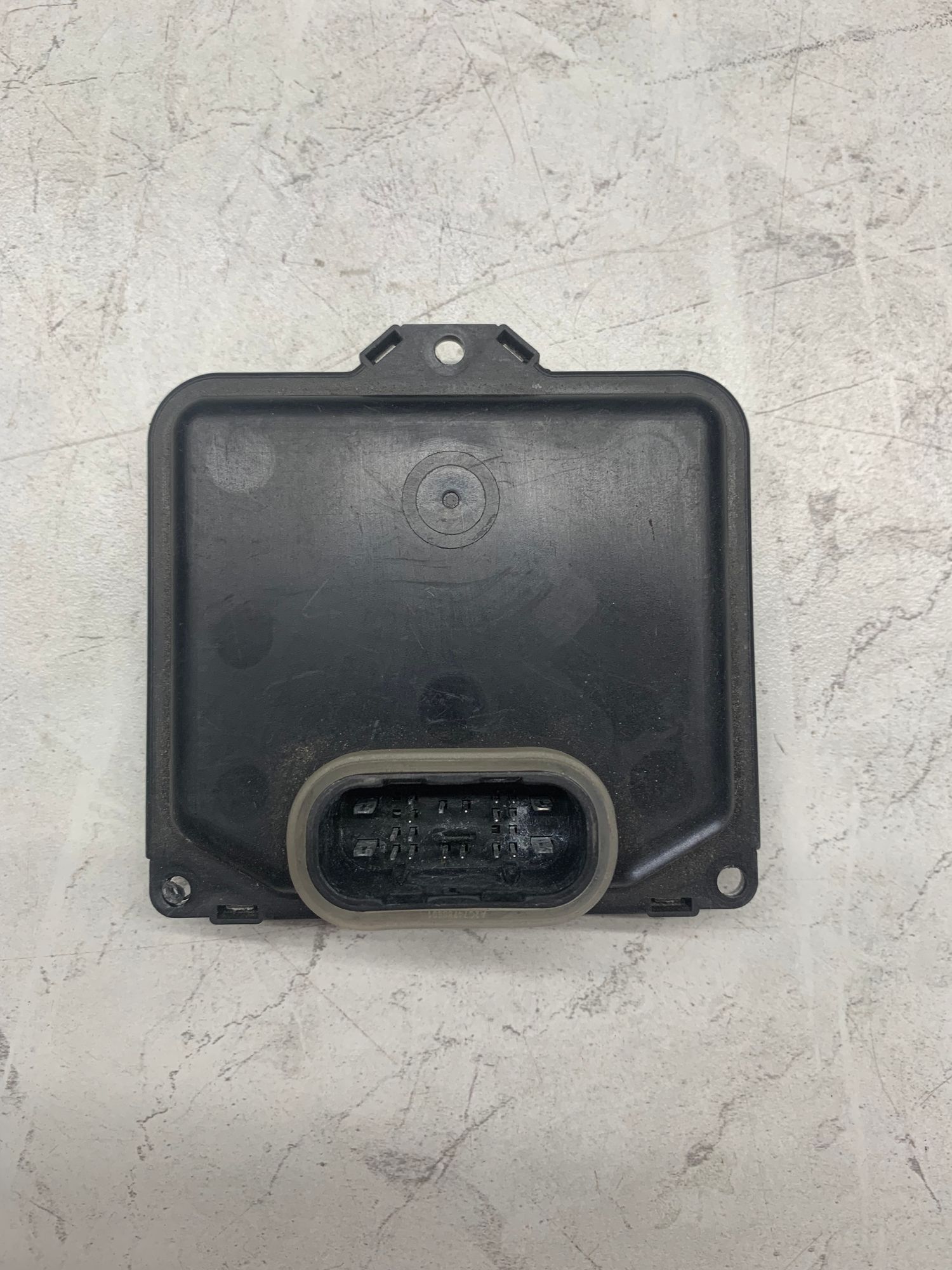 https://ycs.partsauto.market/partsauto-images/thmbs/userImages/6ab8ea4394fc0aced0b69382a3e61955/part/064b3ed0-1872-424d-9f7b-3b0e6d79e13e_1782128785627.jpg