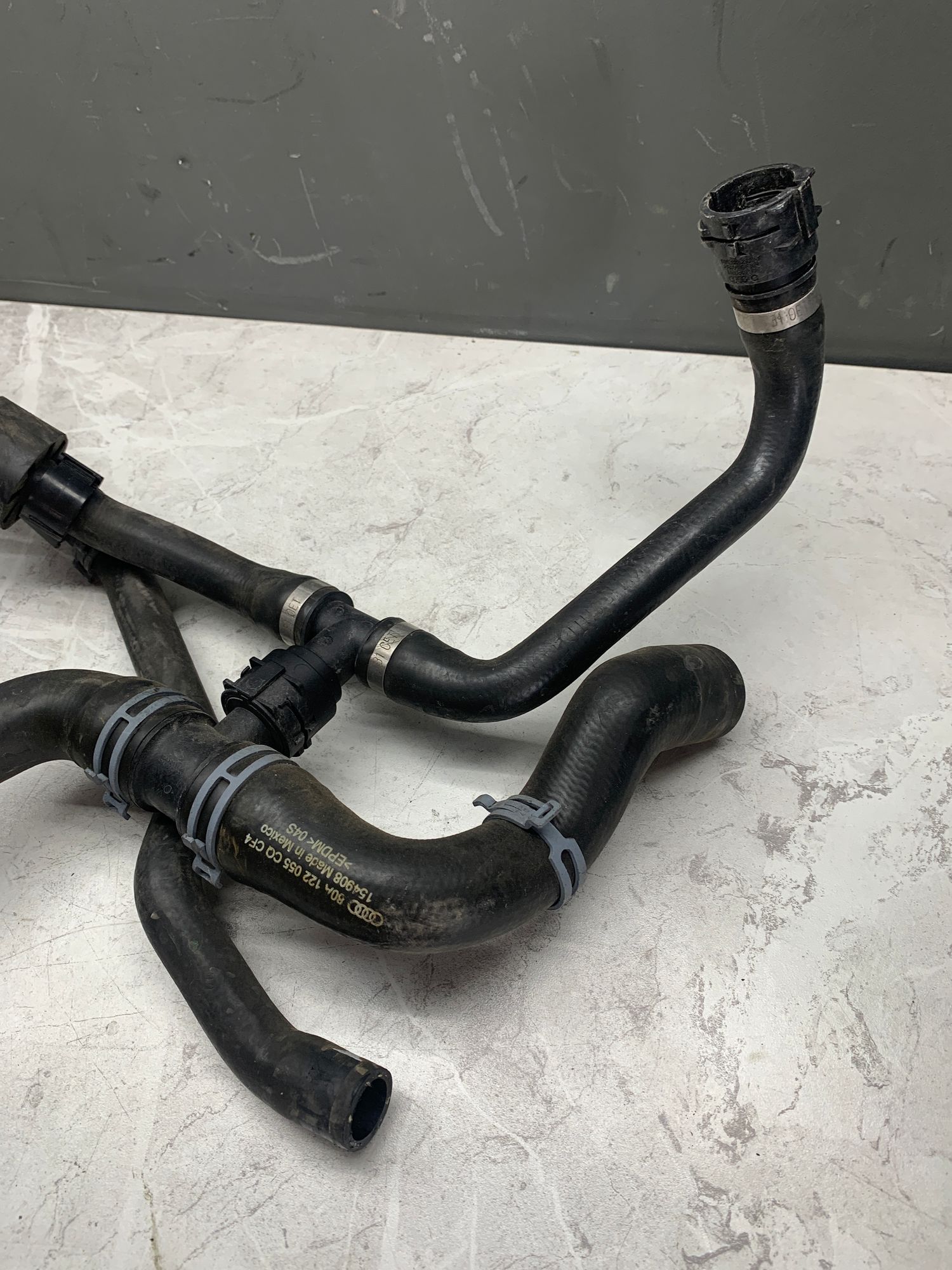 https://ycs.partsauto.market/partsauto-images/thmbs/userImages/6ab8ea4394fc0aced0b69382a3e61955/part/06b046a3-8129-4e75-a8d3-dcaa8a44175e_1782218932526.jpg