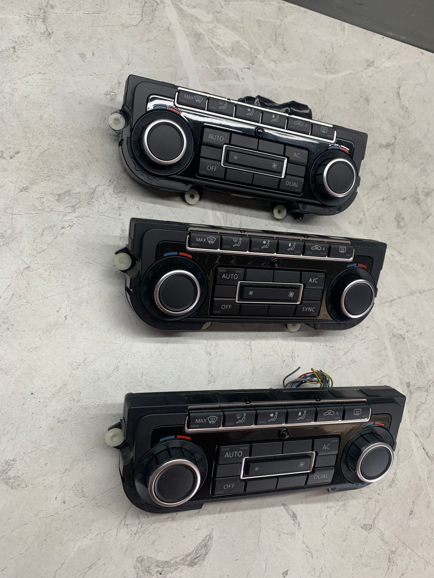 https://ycs.partsauto.market/partsauto-images/thmbs/userImages/6ab8ea4394fc0aced0b69382a3e61955/part/08751a37-a6c1-4b84-86d4-f09bf430fd07_1782134893276.jpg