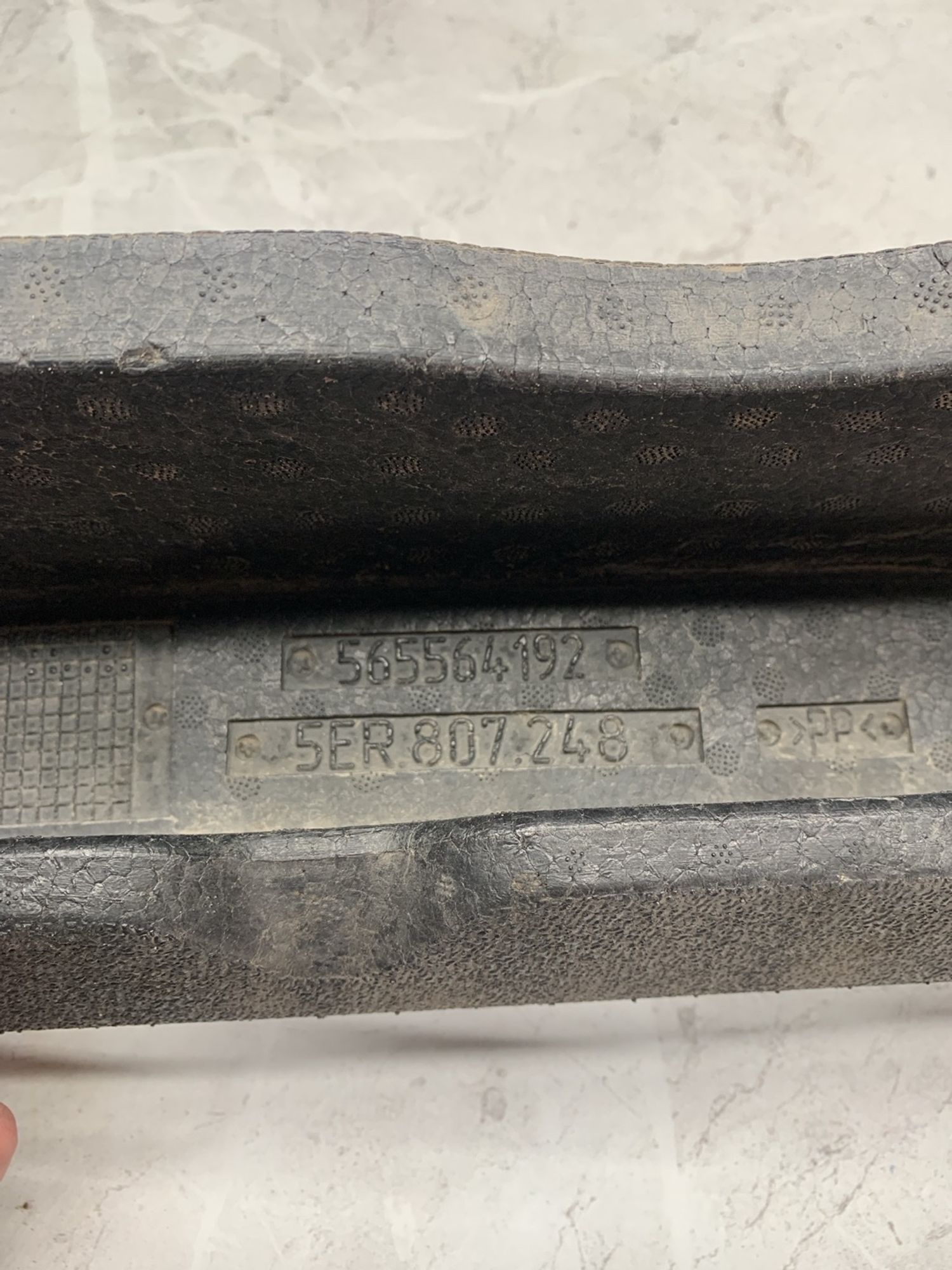 https://ycs.partsauto.market/partsauto-images/thmbs/userImages/6ab8ea4394fc0aced0b69382a3e61955/part/088f4fe8-e190-4771-8d0a-e2bc6956721c_1773924405806.jpg