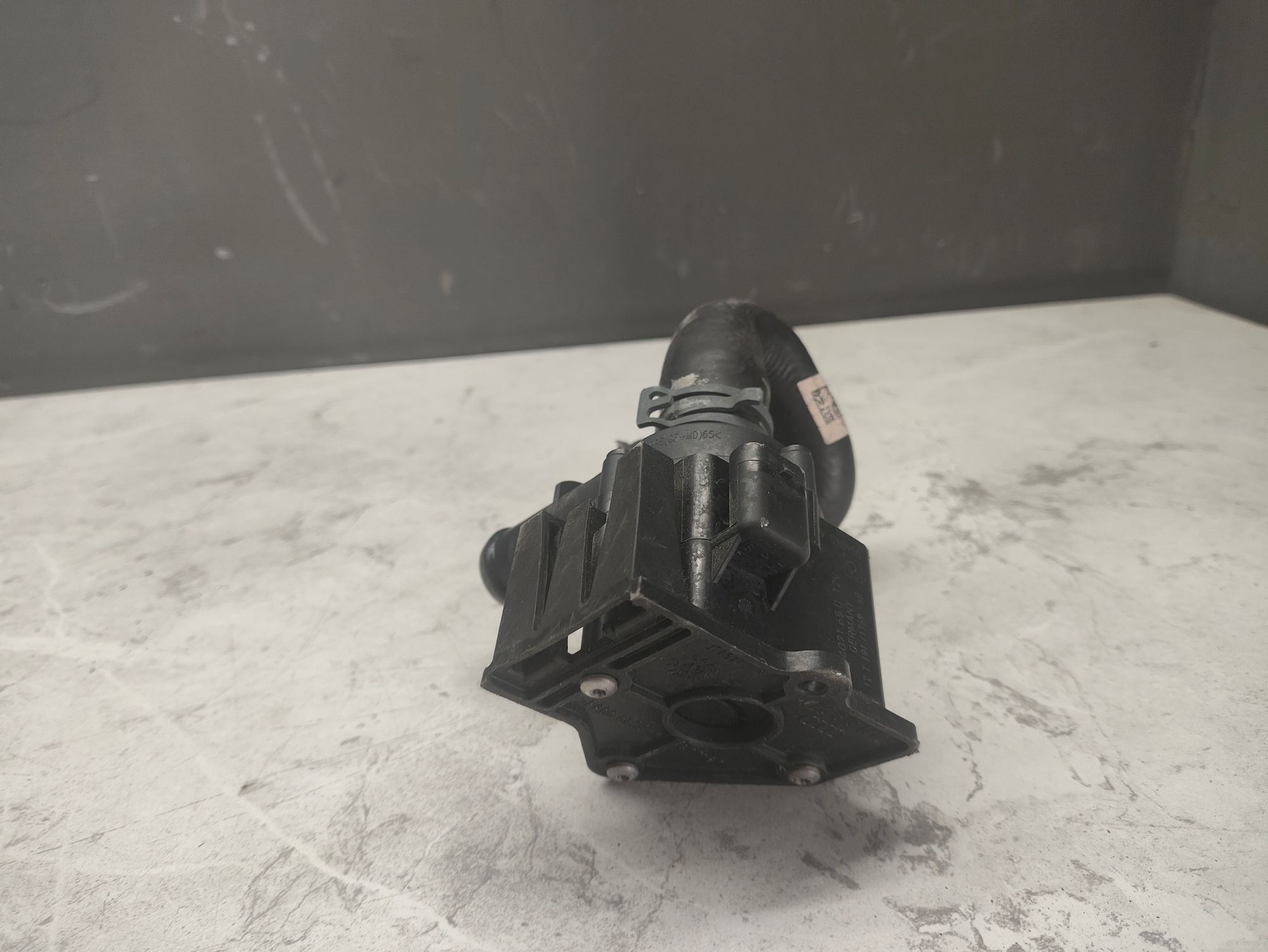 https://ycs.partsauto.market/partsauto-images/thmbs/userImages/6ab8ea4394fc0aced0b69382a3e61955/part/0c5a3b2a-5794-479f-993b-4188fda00cc1_1785406414090.jpg