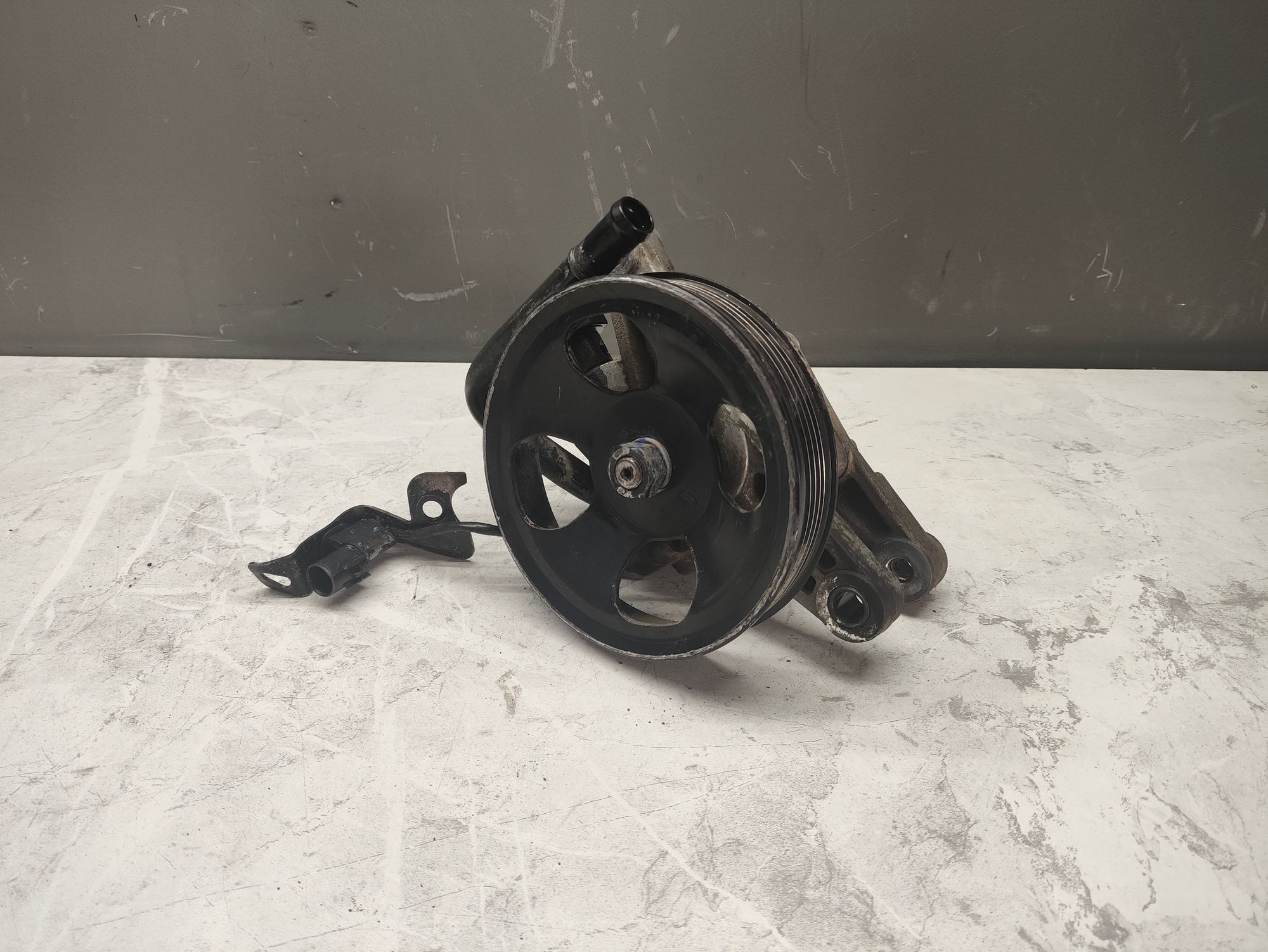 https://ycs.partsauto.market/partsauto-images/thmbs/userImages/6ab8ea4394fc0aced0b69382a3e61955/part/0f4b33ce-1b62-4f1a-8452-fae64d56d508_1778497343485.jpg