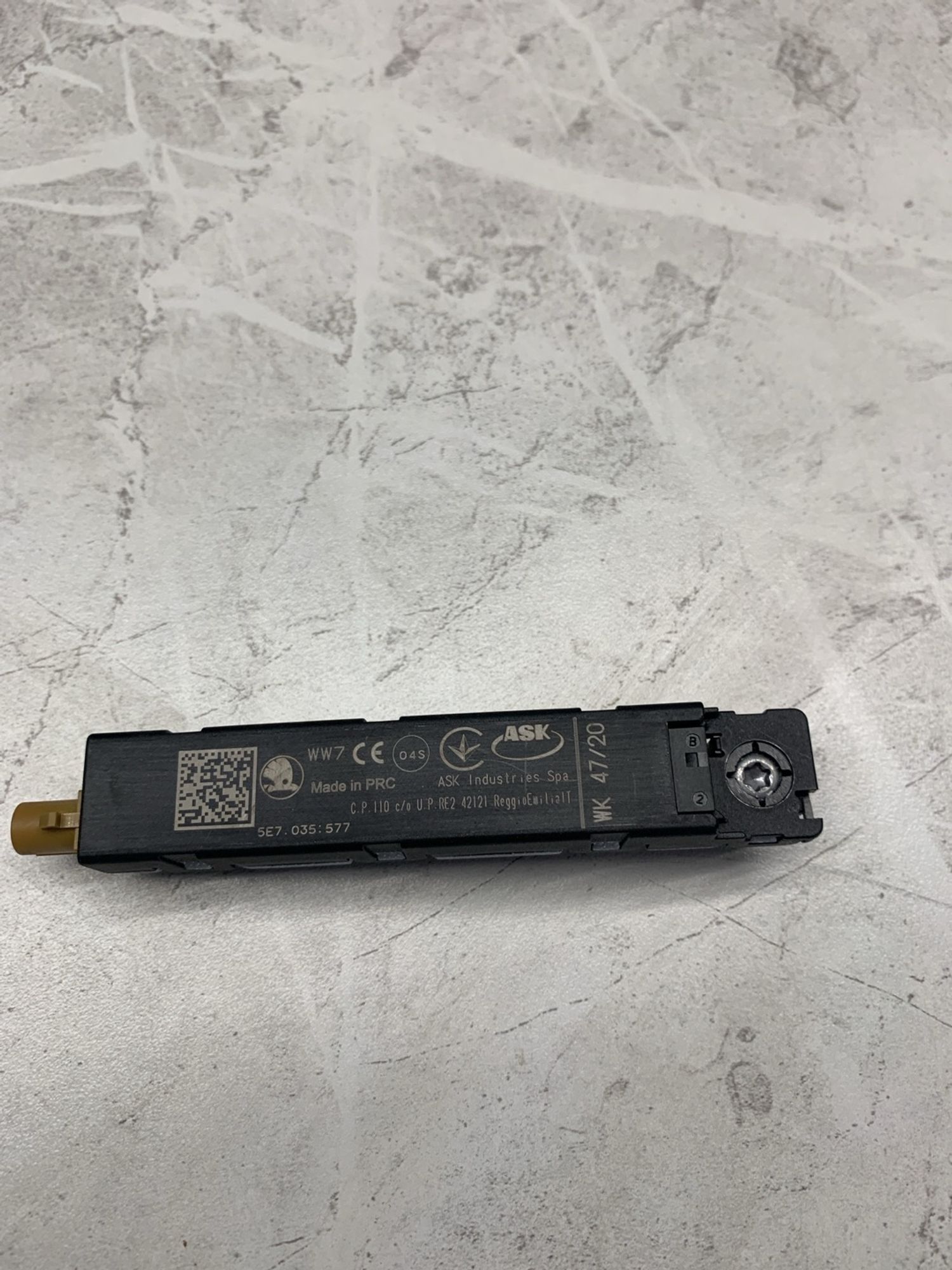 https://ycs.partsauto.market/partsauto-images/thmbs/userImages/6ab8ea4394fc0aced0b69382a3e61955/part/107bb5e0-5144-47d7-a00c-1c9bff092595_1773406541971.jpg