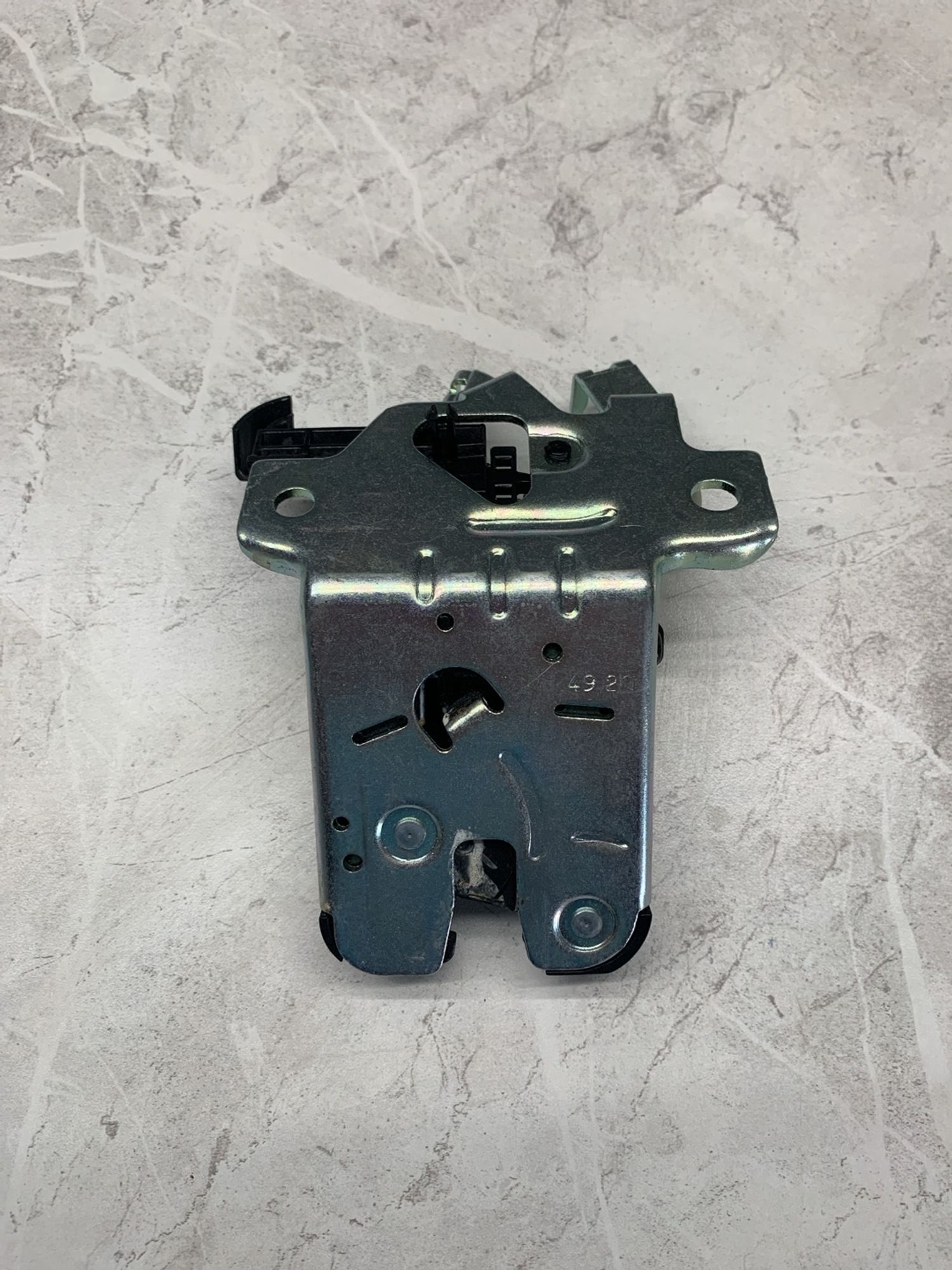 https://ycs.partsauto.market/partsauto-images/thmbs/userImages/6ab8ea4394fc0aced0b69382a3e61955/part/10e05ef5-8574-4151-b480-5d432236f02b_1773406685243.jpg