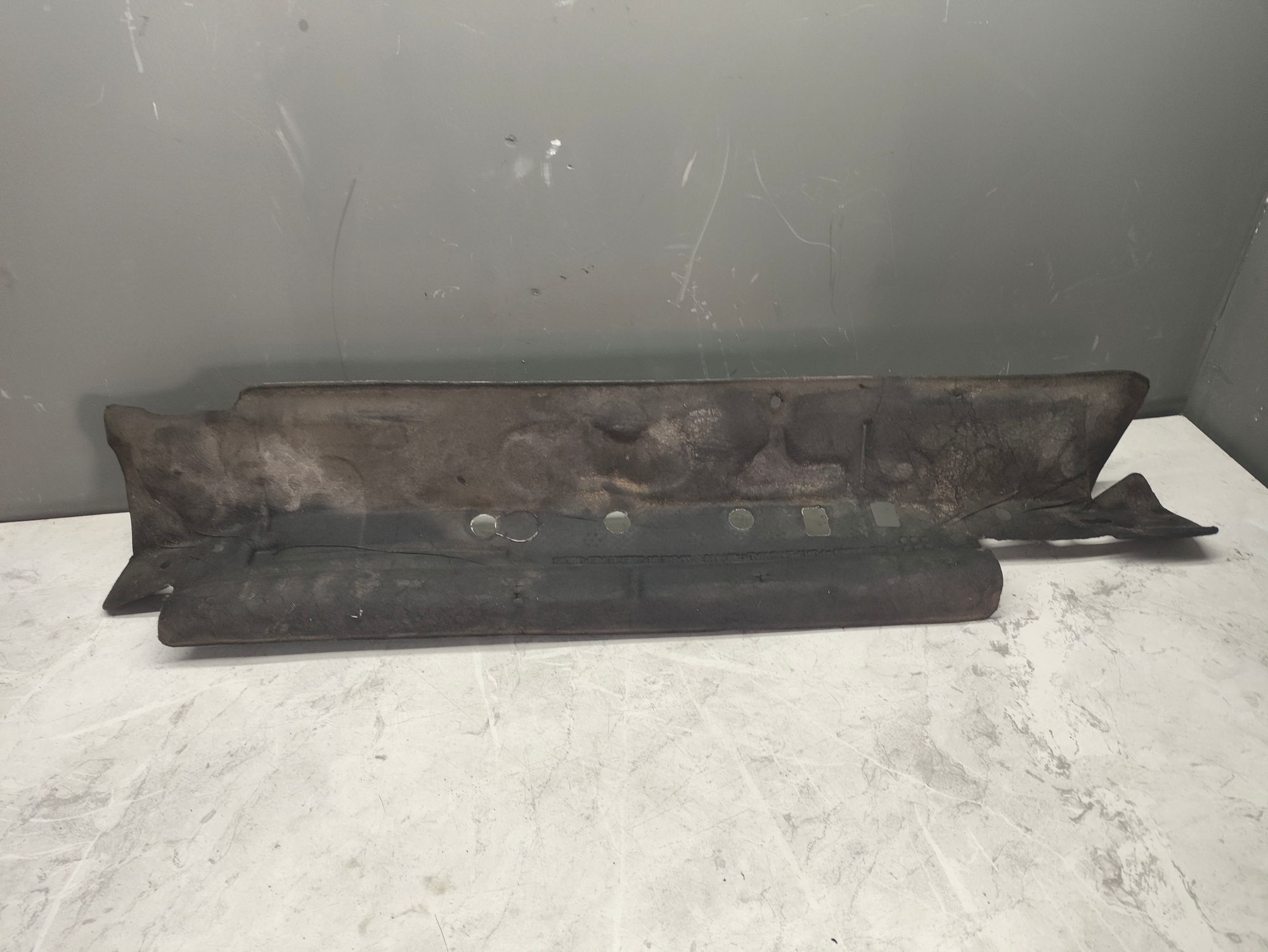 https://ycs.partsauto.market/partsauto-images/thmbs/userImages/6ab8ea4394fc0aced0b69382a3e61955/part/12005db1-341d-4ad9-9c9d-39fe82daf486_1779535346257.jpg