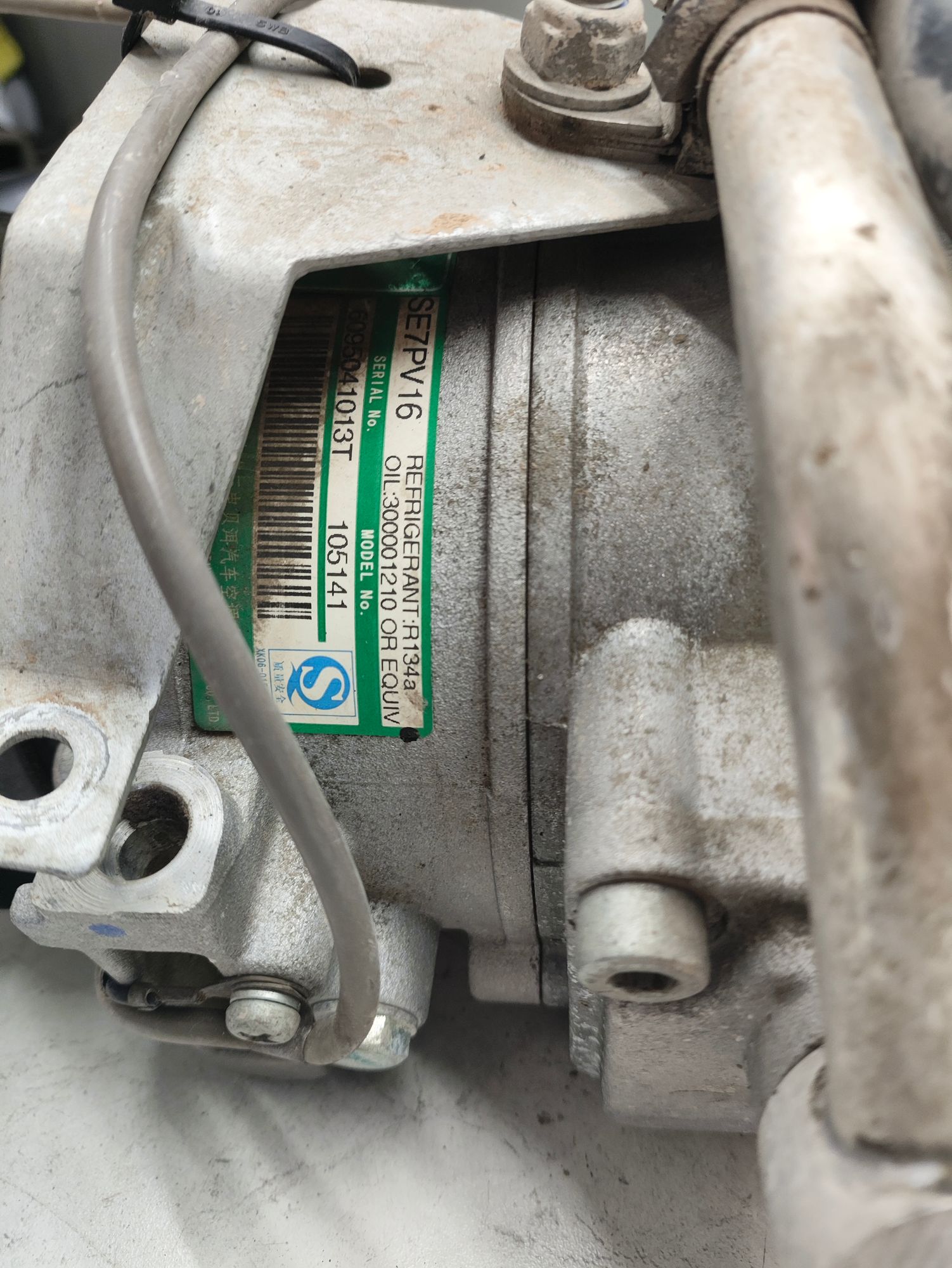 https://ycs.partsauto.market/partsauto-images/thmbs/userImages/6ab8ea4394fc0aced0b69382a3e61955/part/15972790-7273-4cd6-8c06-01d79438a659_1780907566922.jpg