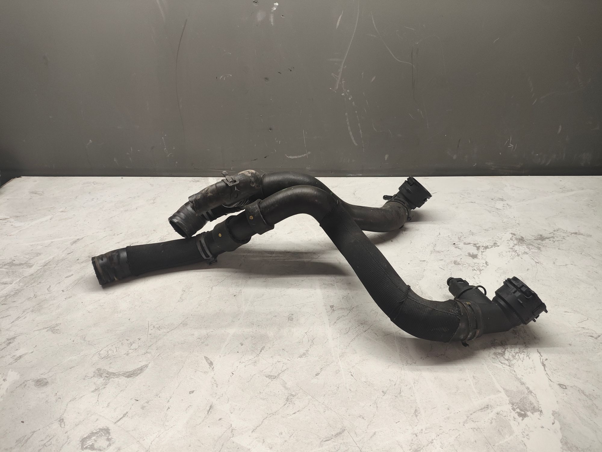 https://ycs.partsauto.market/partsauto-images/thmbs/userImages/6ab8ea4394fc0aced0b69382a3e61955/part/16f649f5-0d1b-4bcd-9c25-7c78d7f474c7_1778584125013.jpg