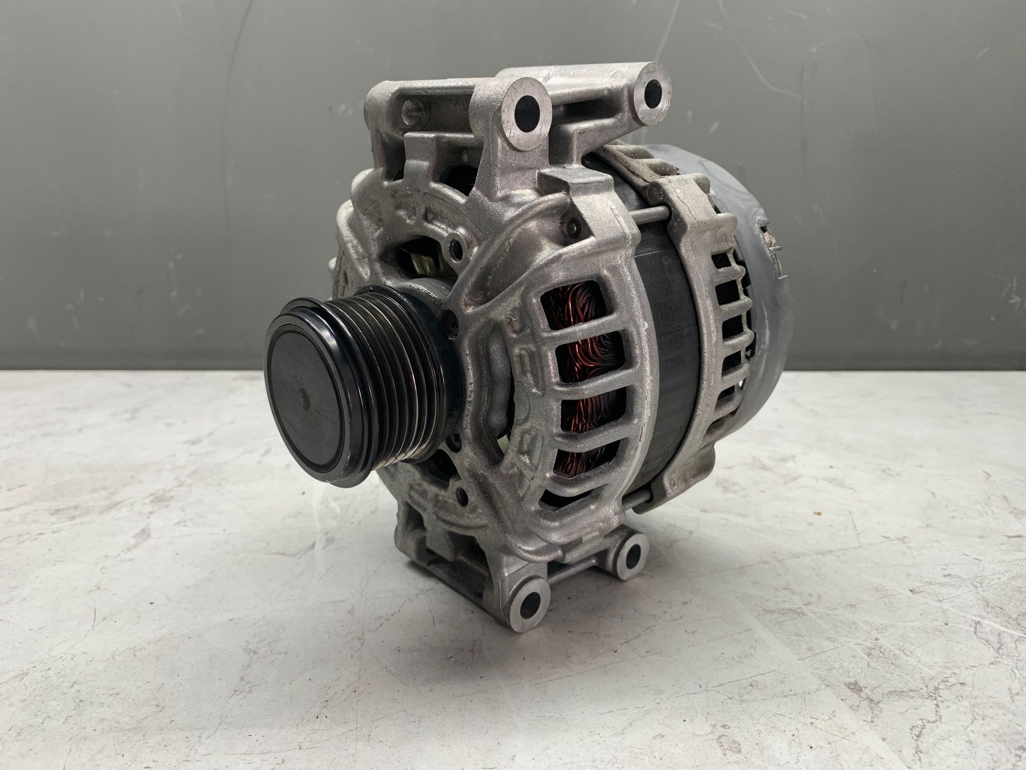 https://ycs.partsauto.market/partsauto-images/thmbs/userImages/6ab8ea4394fc0aced0b69382a3e61955/part/17a3b84d-76c4-48f3-9f1a-3f322cbd1e00_1782642136373.jpg