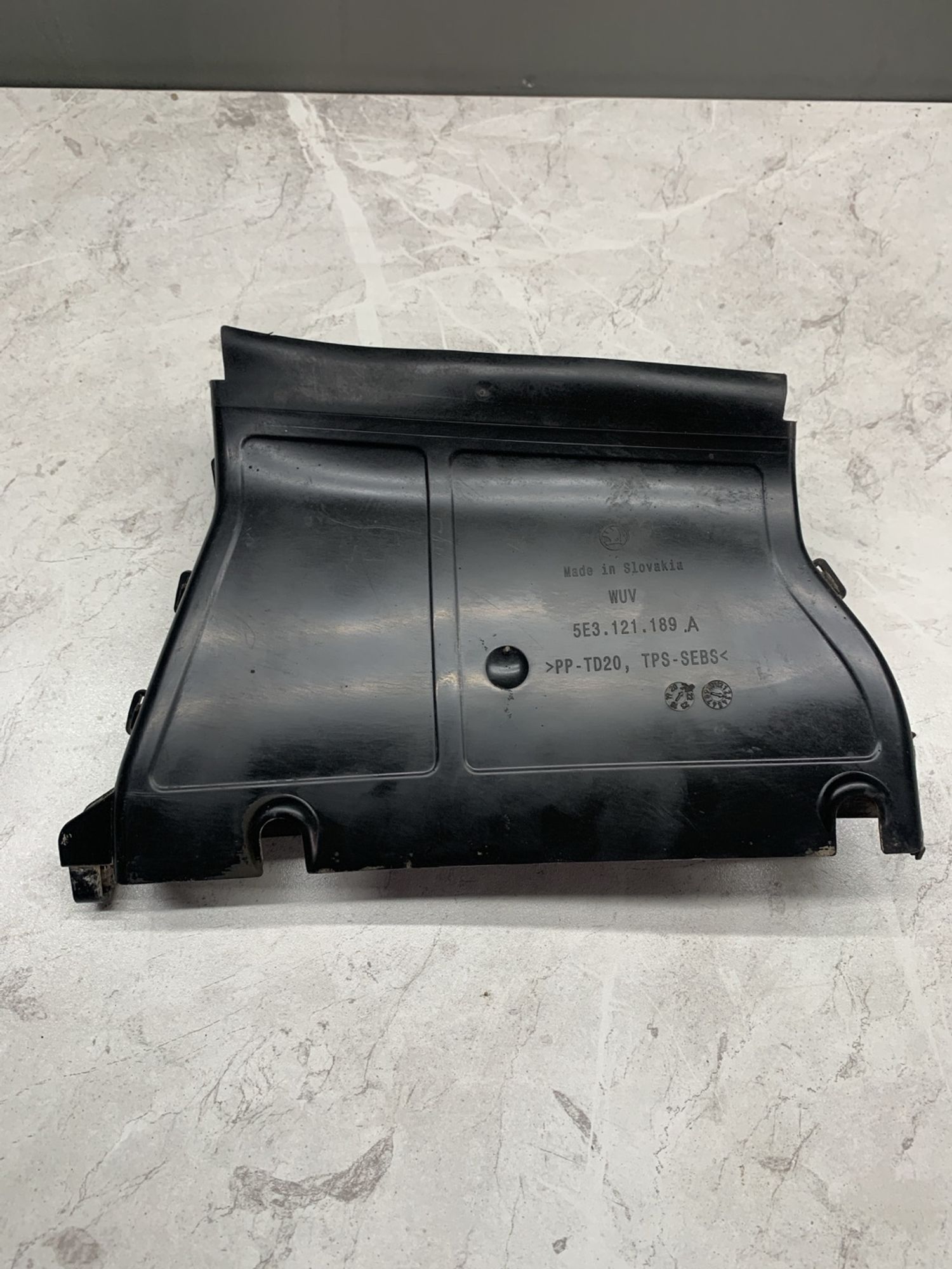 https://ycs.partsauto.market/partsauto-images/thmbs/userImages/6ab8ea4394fc0aced0b69382a3e61955/part/1ba5a2ee-d5e8-45e9-84f2-d2e7aa743456_1773750228418.jpg