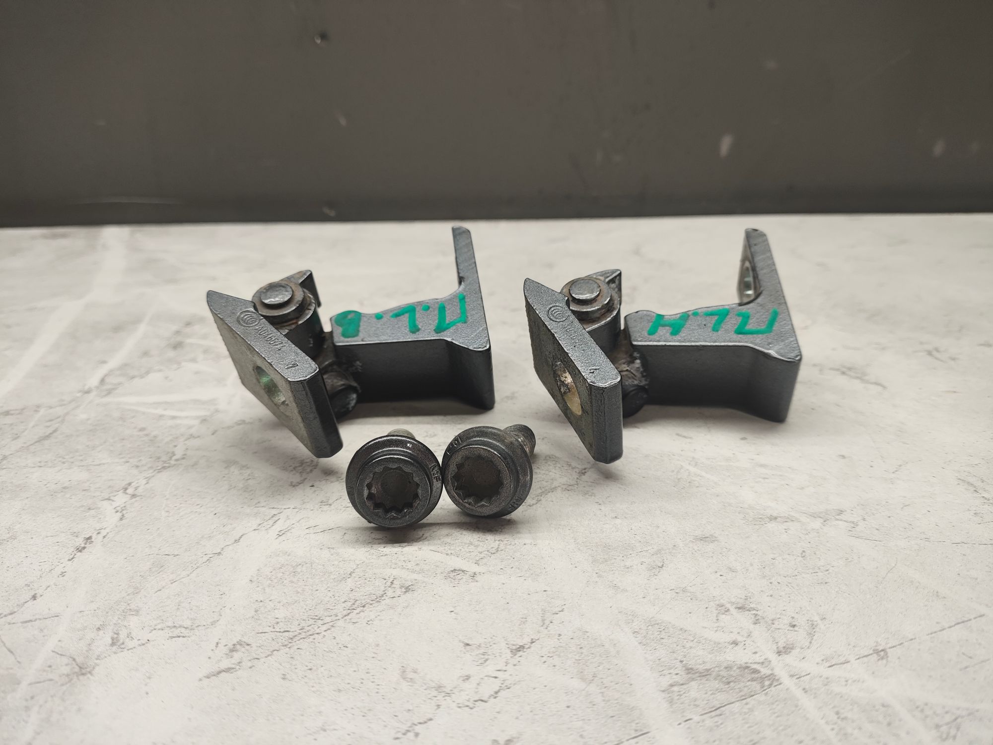 https://ycs.partsauto.market/partsauto-images/thmbs/userImages/6ab8ea4394fc0aced0b69382a3e61955/part/1c2ec1e5-466d-45e6-8a45-7f42c8274ec3_1776264208801.jpg