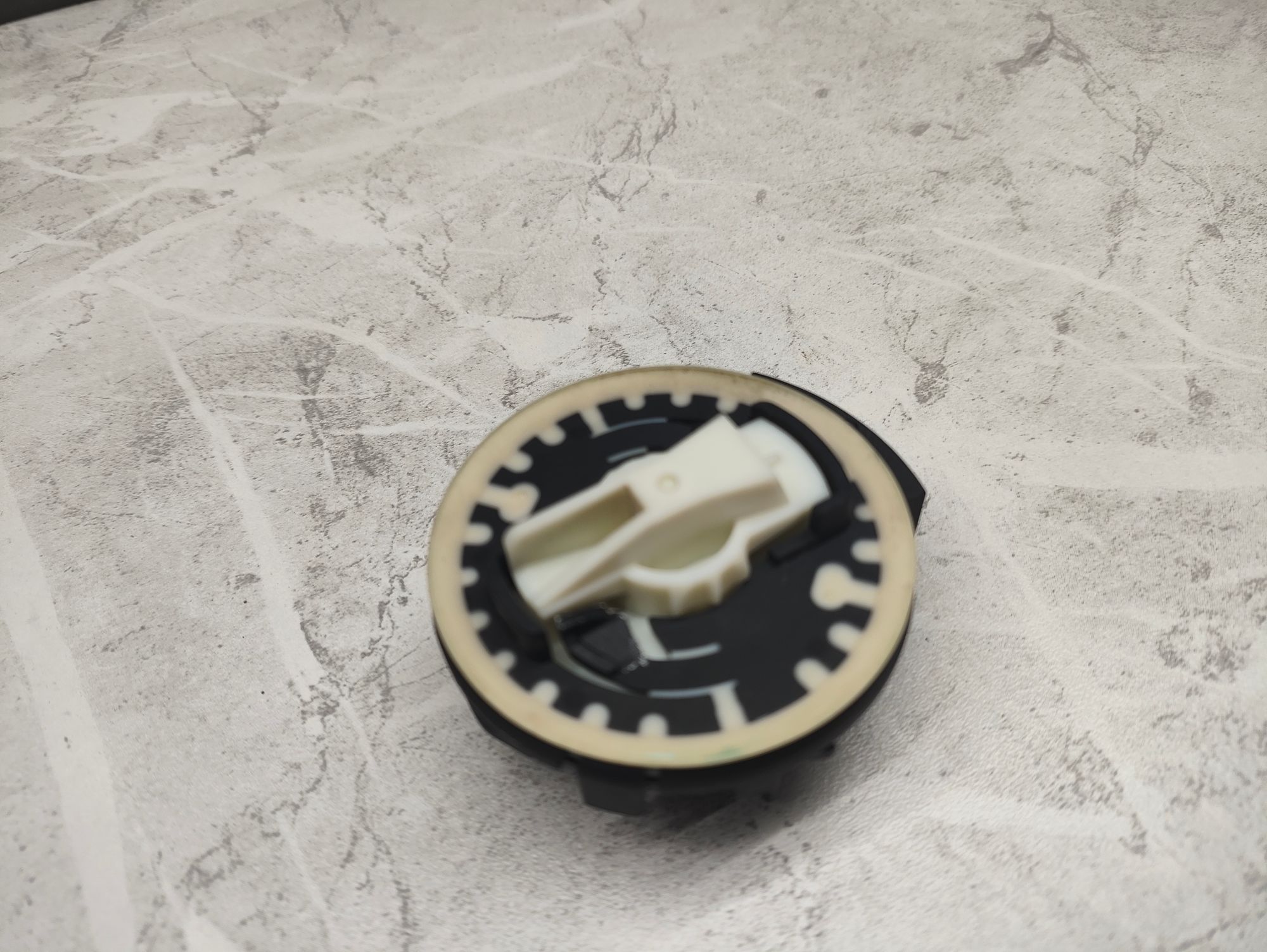 https://ycs.partsauto.market/partsauto-images/thmbs/userImages/6ab8ea4394fc0aced0b69382a3e61955/part/1dca9044-239c-4897-a3b4-6422b5da14f2_1776174045314.jpg